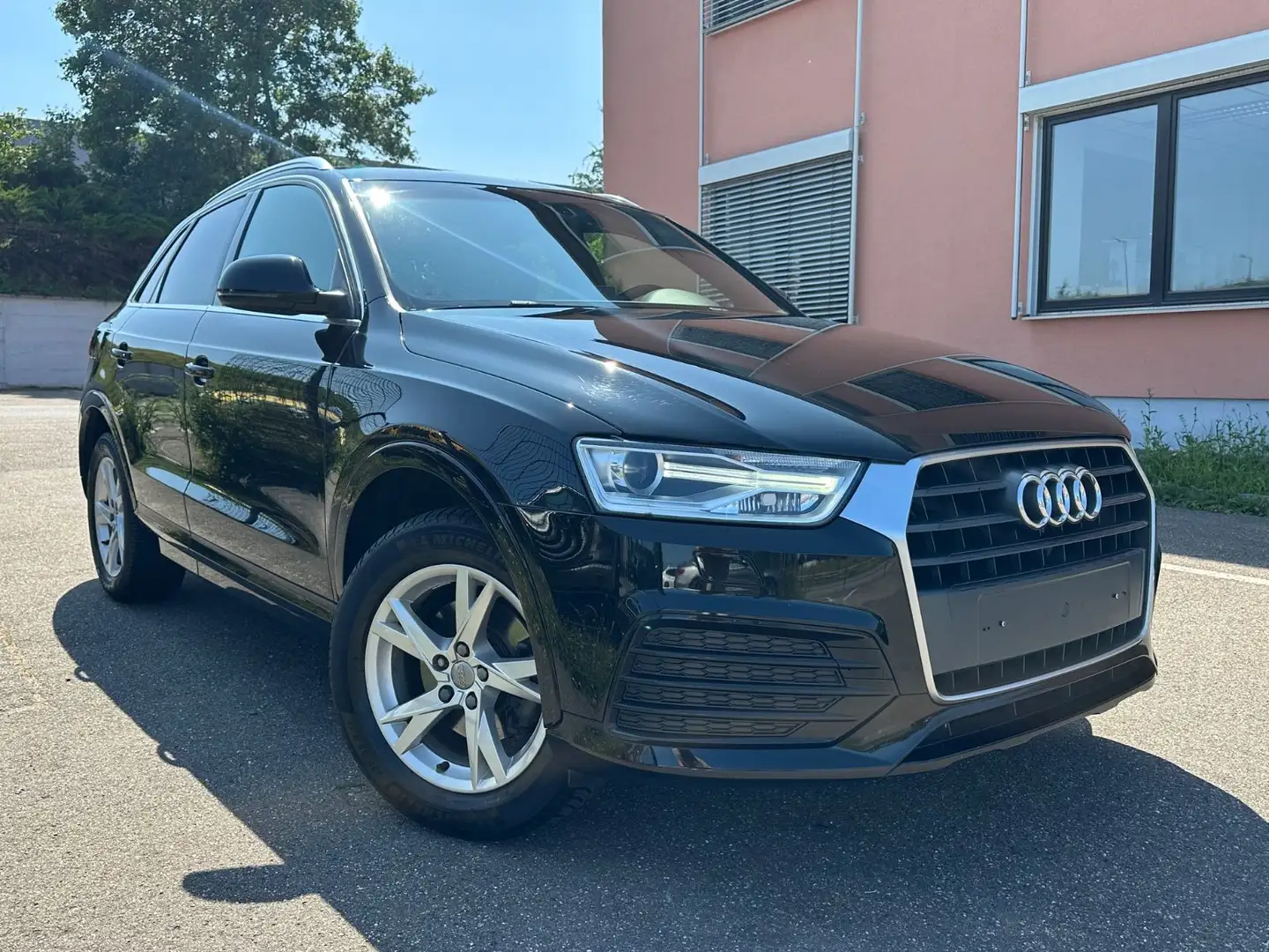 Audi Q3 sport /NAVI /Xenon Schwarz - 1