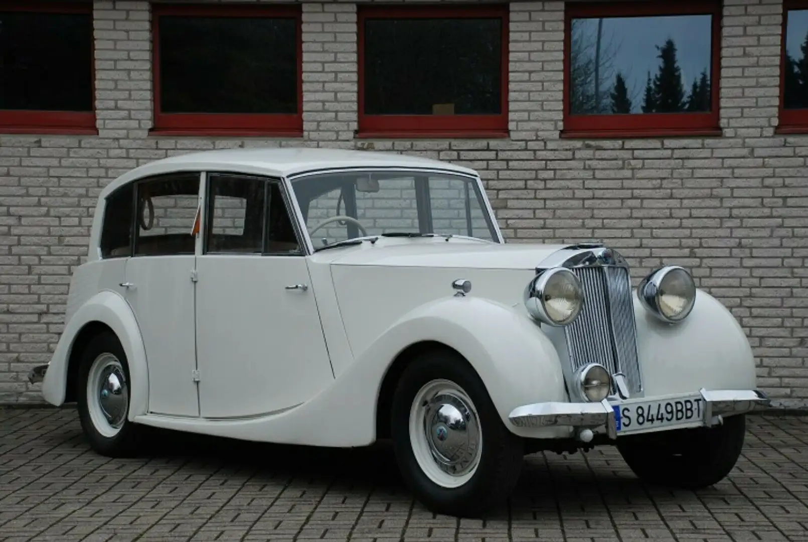 Triumph Sonstige 1800 / Renown /Rolls / Saloon / Rarität Weiß - 2