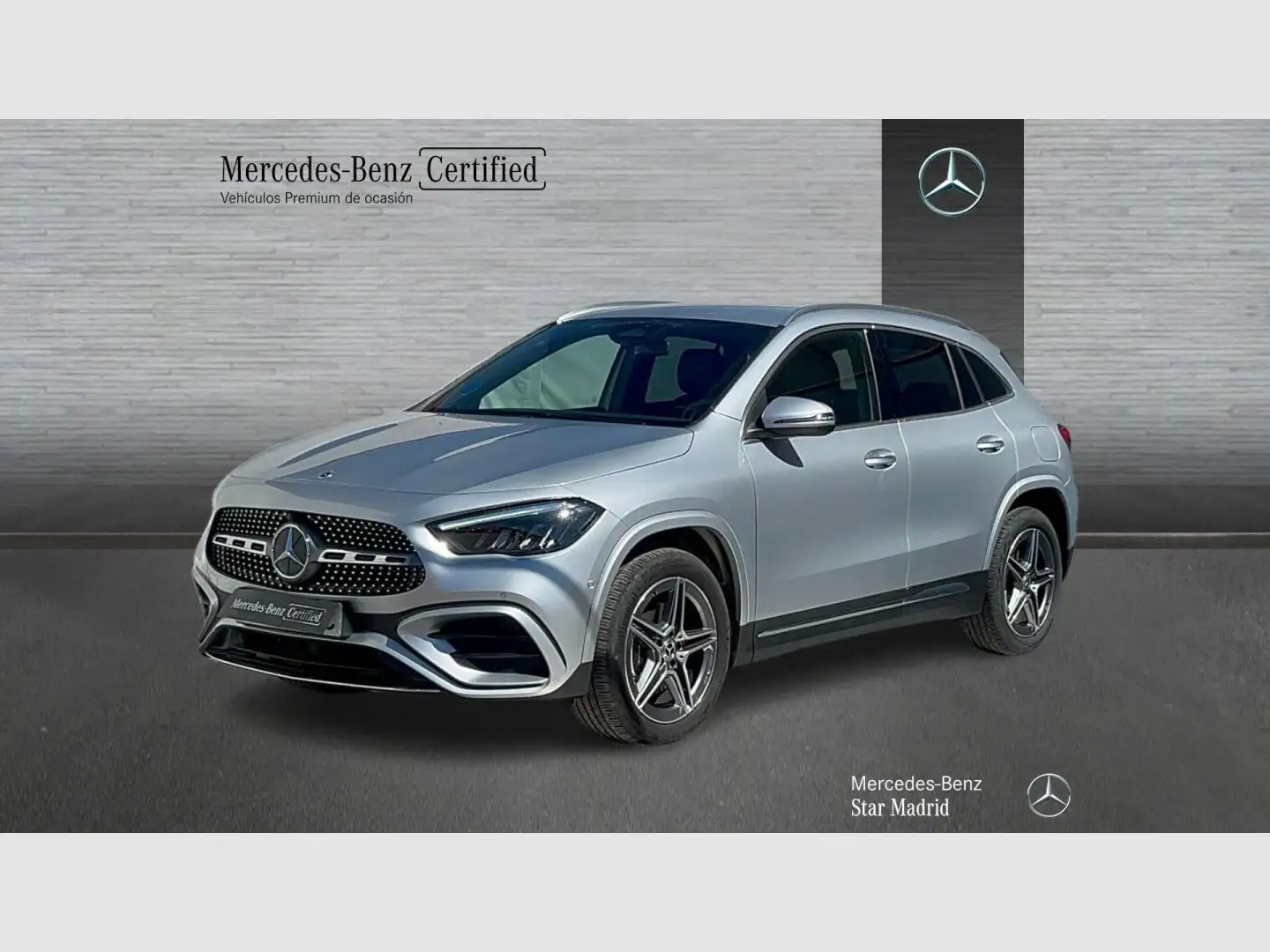 Mercedes-Benz GLA 250 250e Stříbrná - 1