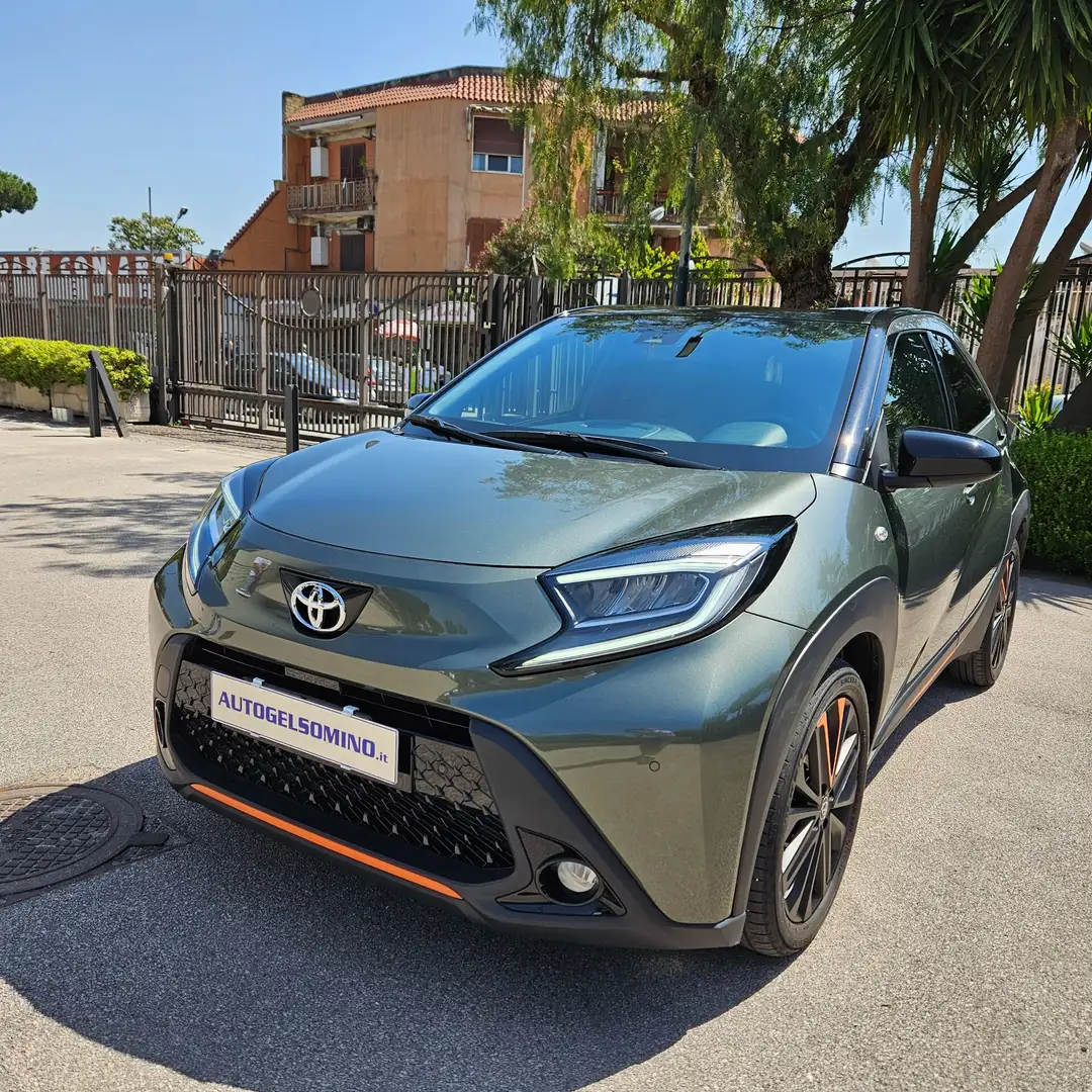 Toyota Aygo X 1.0 VVT-i 72 CV 5 porte Limited Edition S-CVT Verde - 1