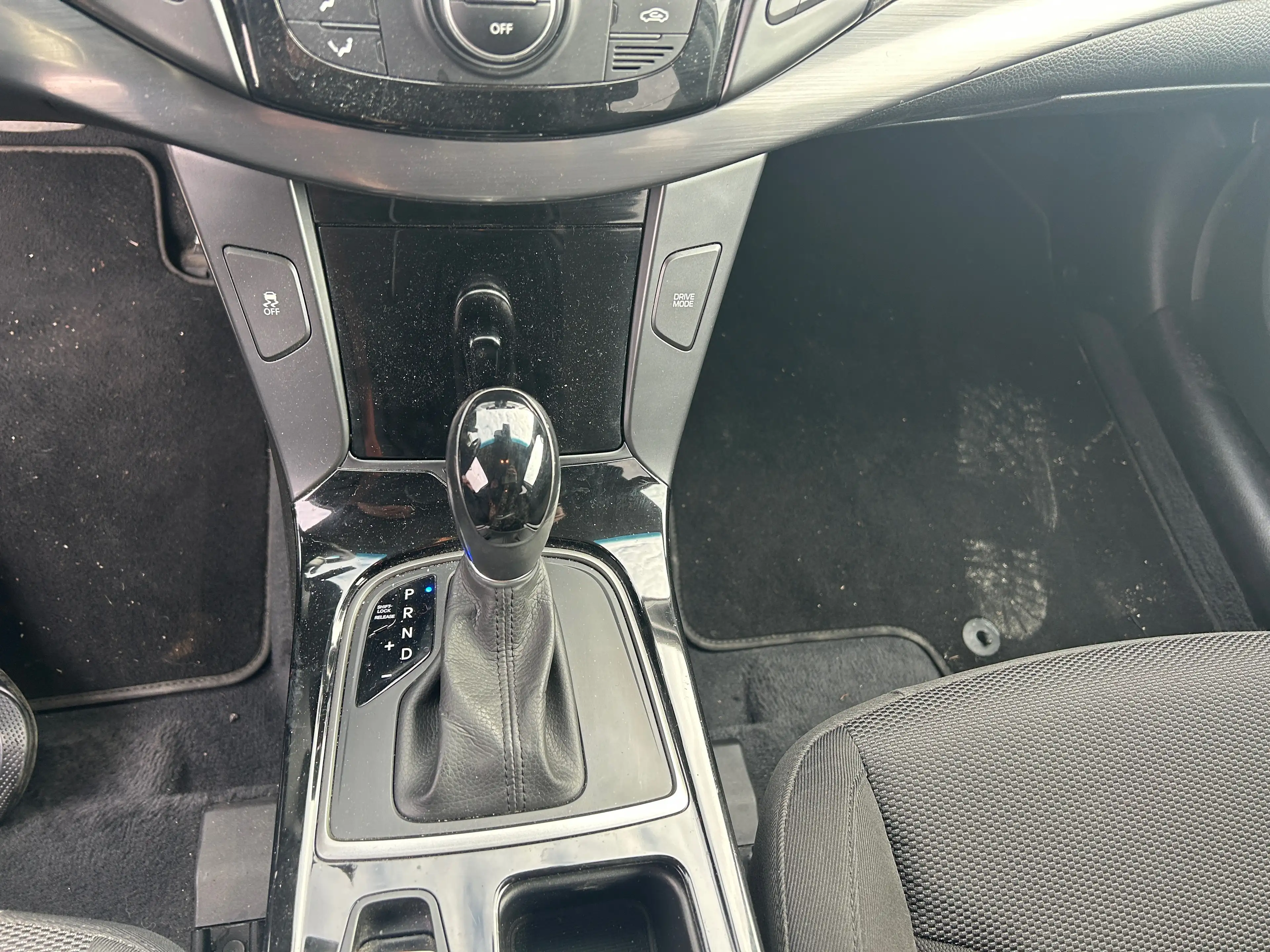 Hyundai i40 Kombi blue 1.7 CRDi DCT Trend — photo 4