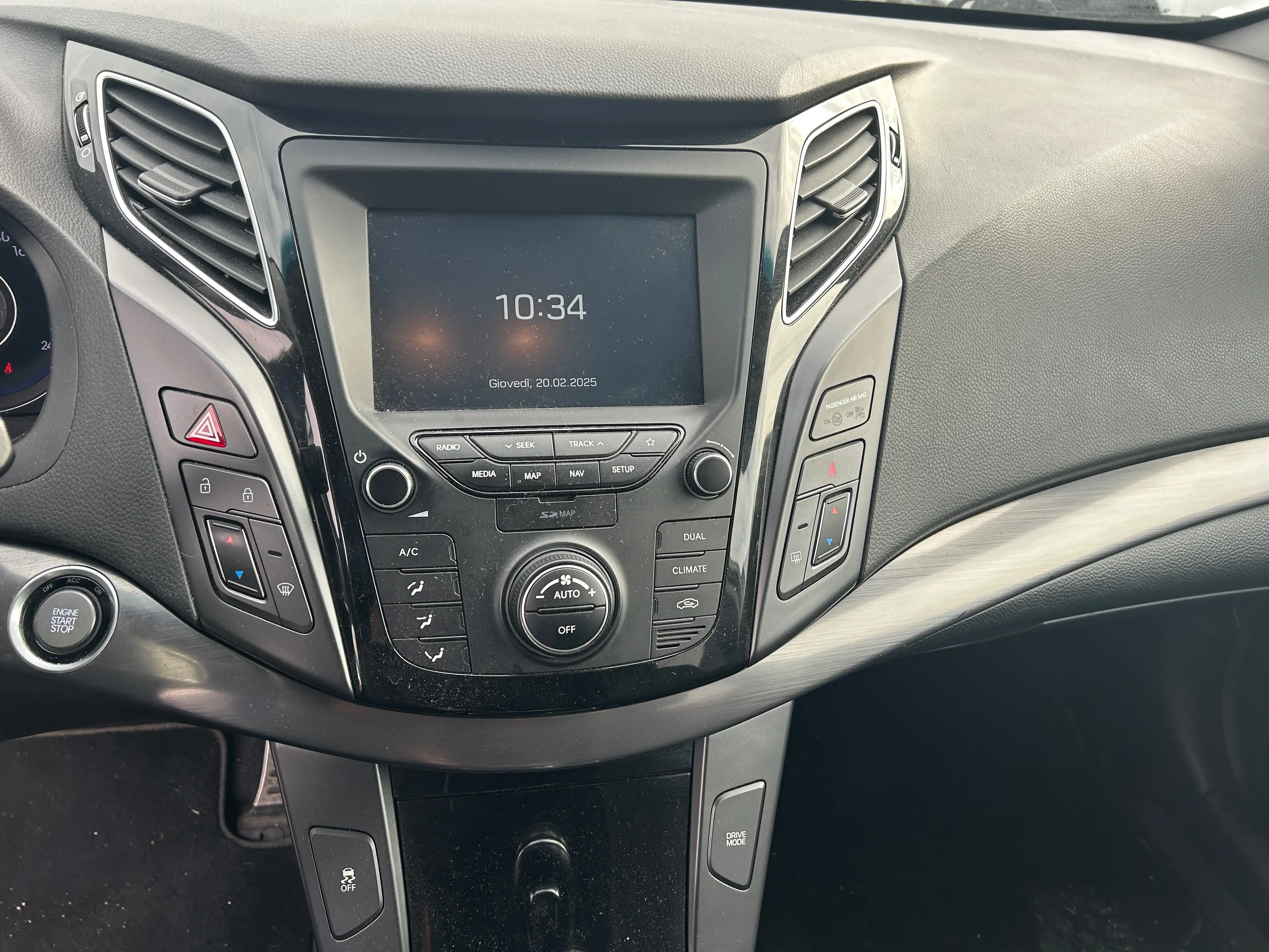 Hyundai i40 Kombi blue 1.7 CRDi DCT Trend — photo 7