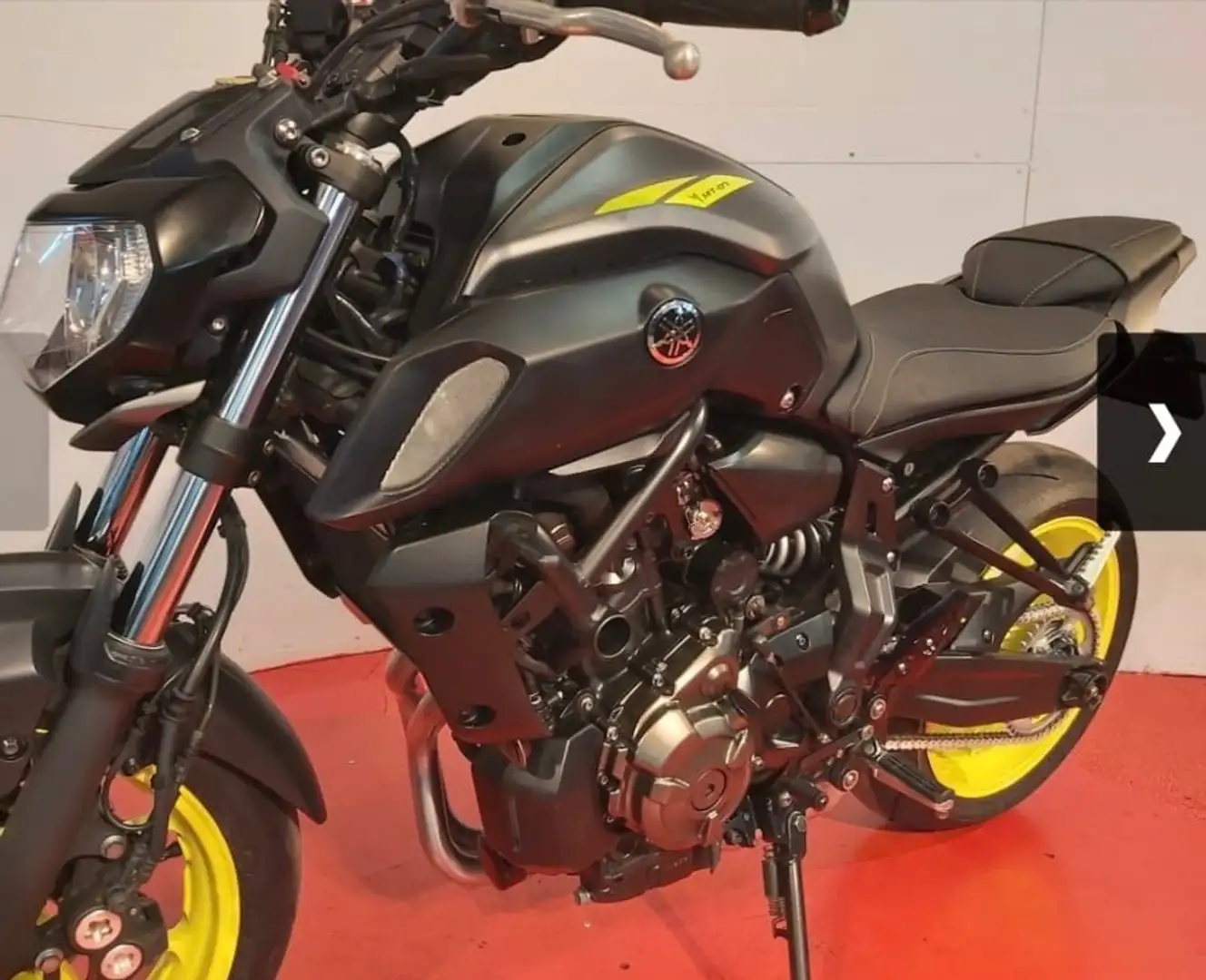 Yamaha MT-07 Zwart - 2
