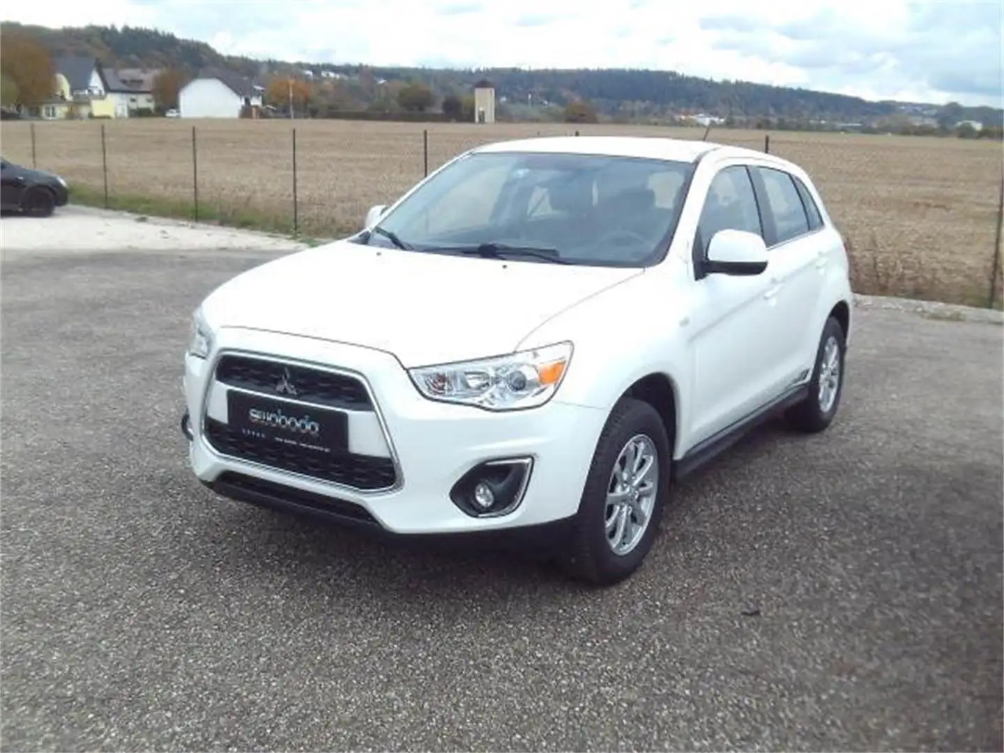 Mitsubishi ASX 1,6 Invite Blanc - 2