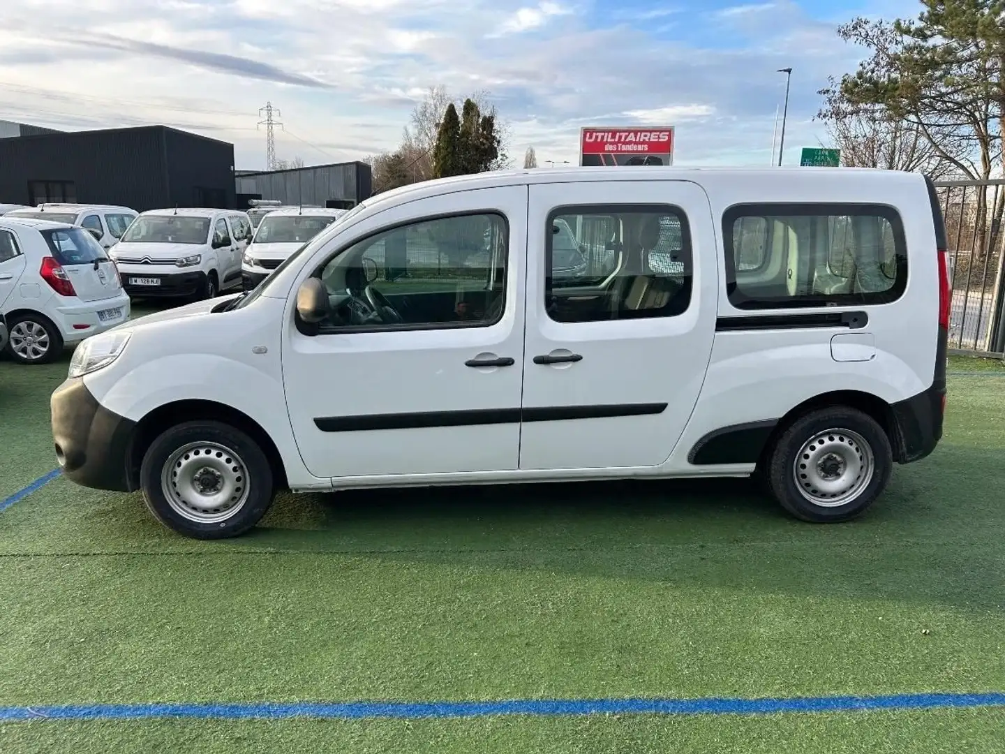 Renault Kangoo Cabine Approfondie 5 places (8.325 HT) 1.5 dCi 90ch Blanc - 2
