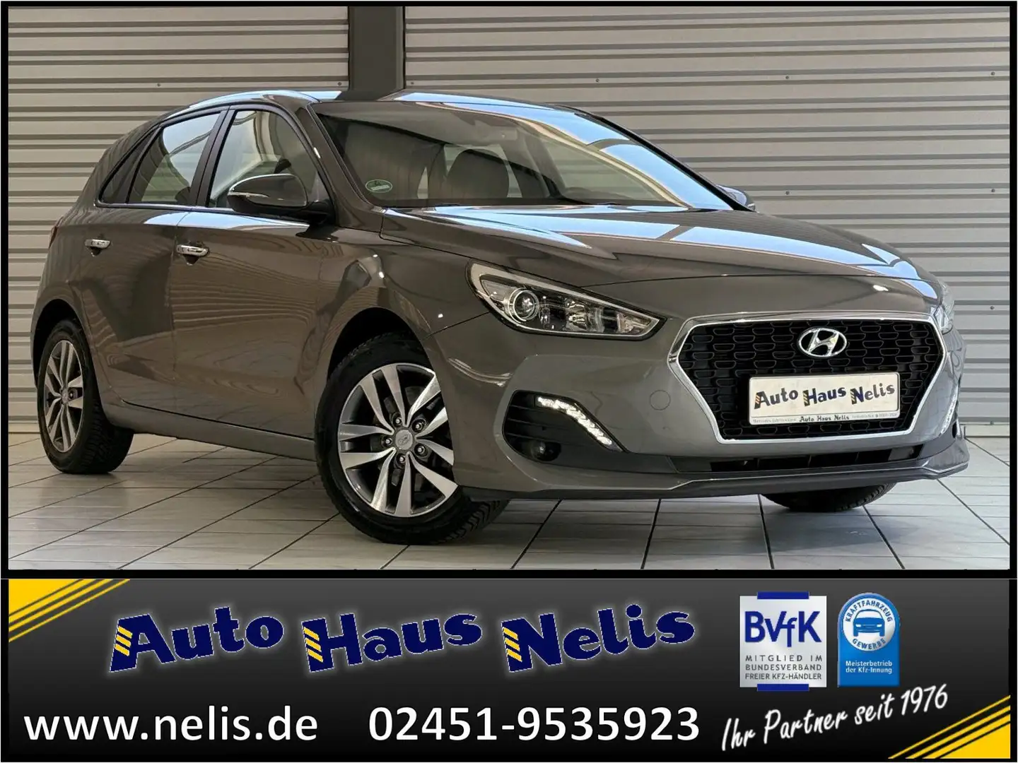 Hyundai i30 1,4 Trend NaviTouch DAB Apple/Android BT Sit Gris - 1