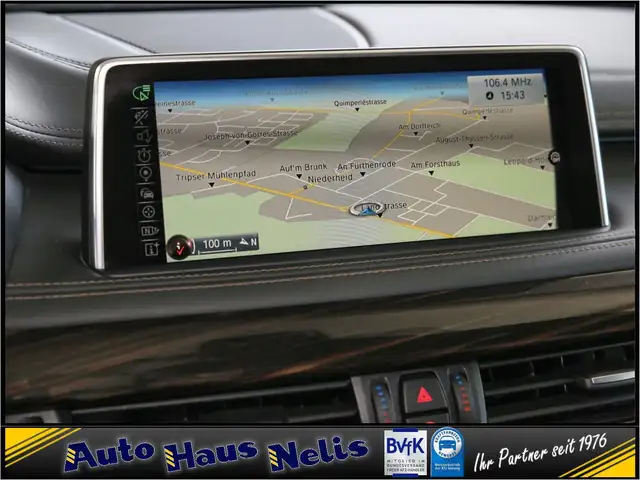 BMW X6 view 12