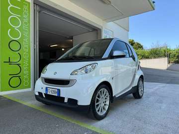 1.0 mhd Passion 71cv AUTOMATICA-TETTO PANO GARANZIA 24 MESI