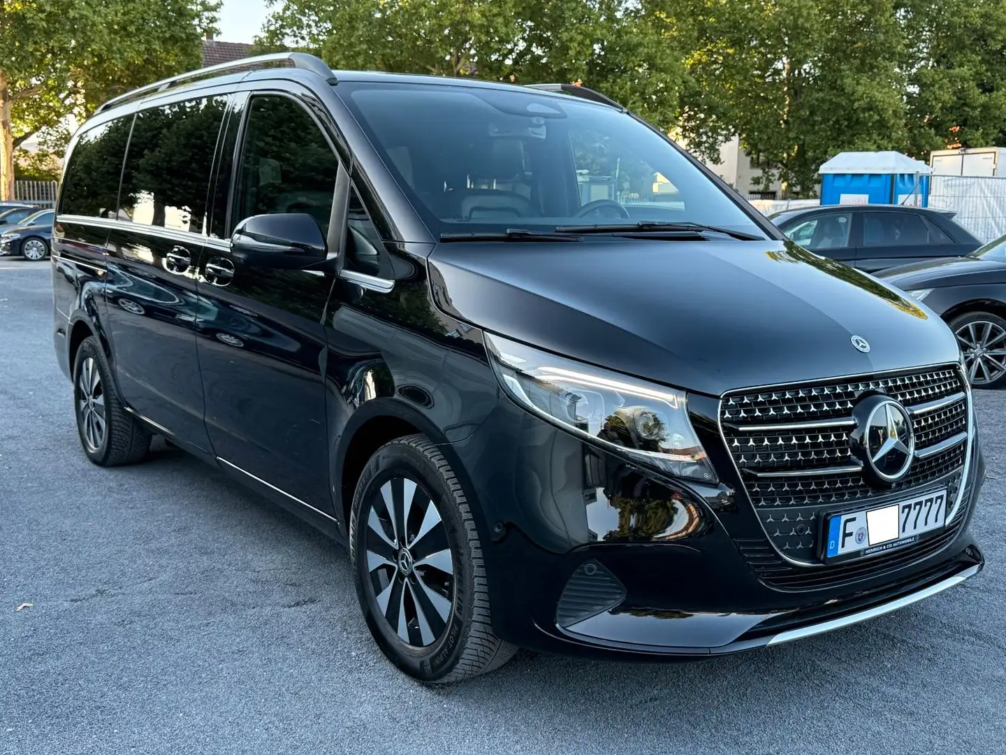 Mercedes-Benz V 300 d AVANTGARDE LANG / 2 HAND / 360KAMERA /AHK Zwart - 2