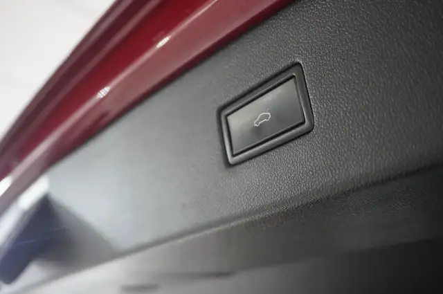 Volkswagen Tiguan Allspace view 10