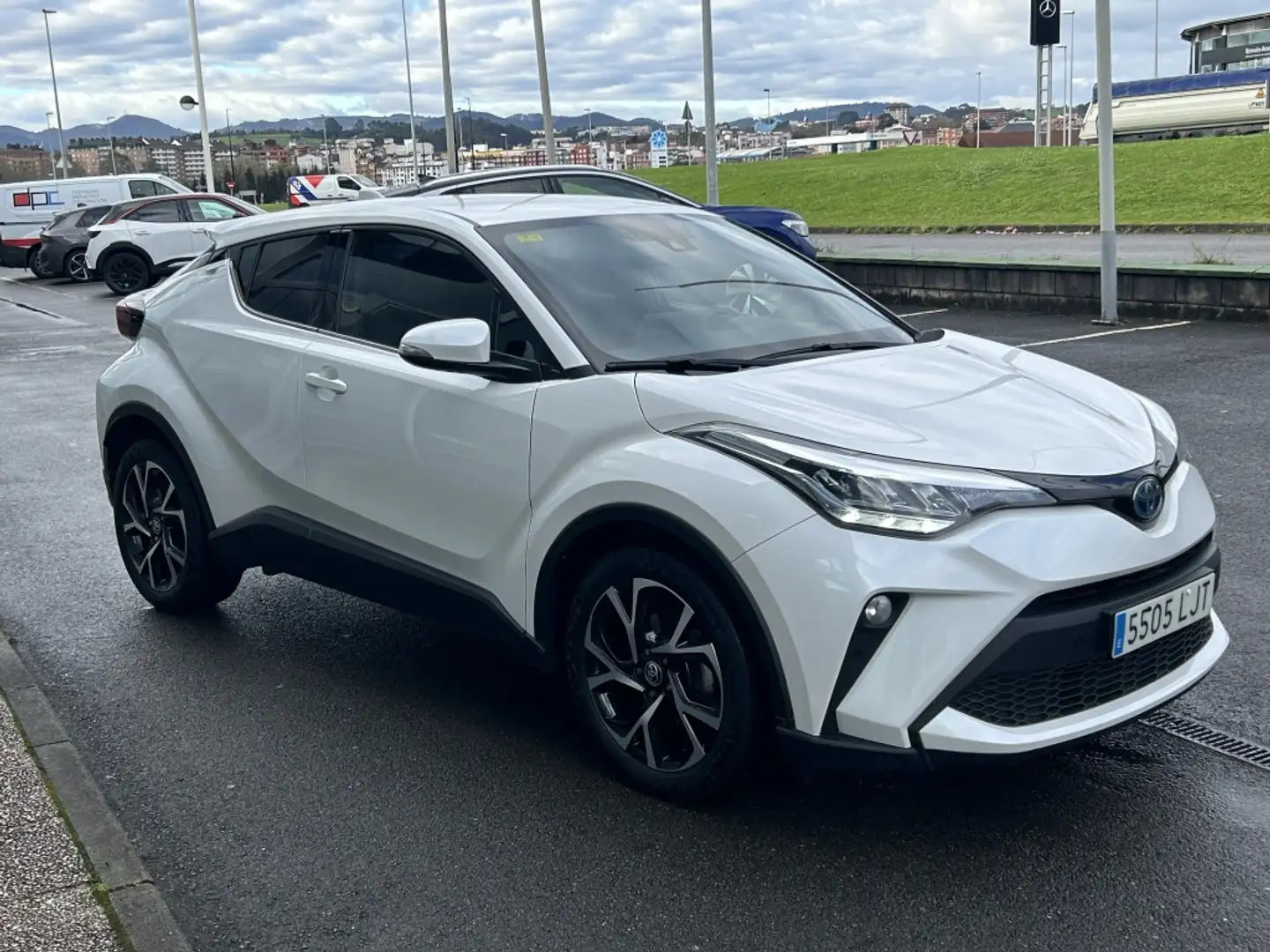 Toyota C-HR 125H Advance Weiß - 2