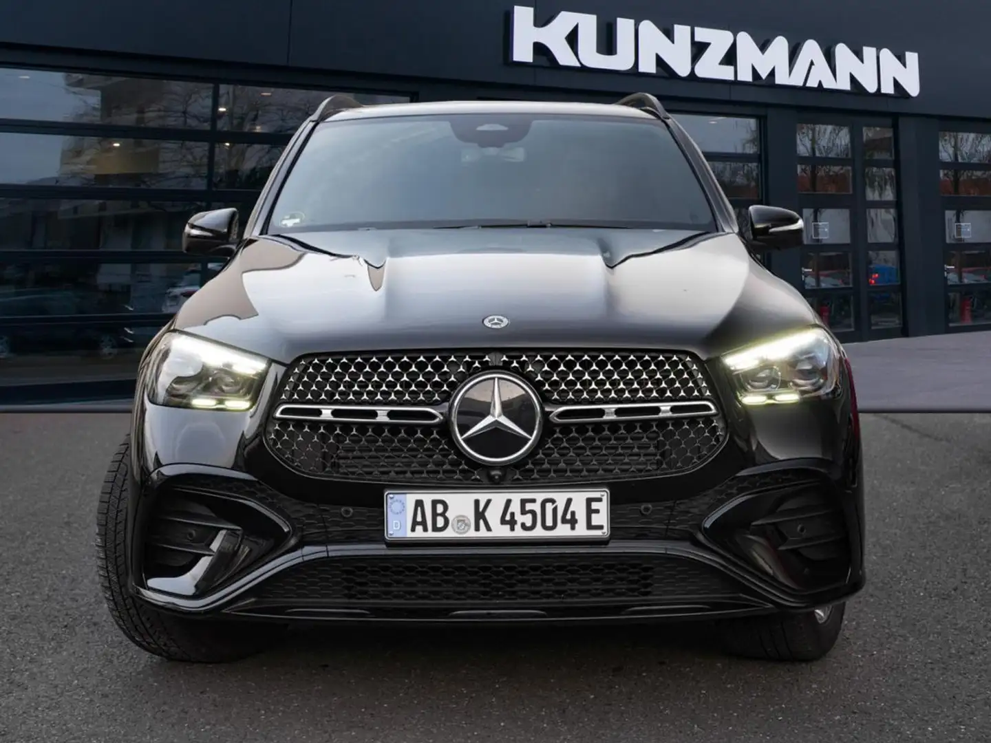 Mercedes-Benz GLE 350 de 4MATIC AMG Night Panorama Distronic Schwarz - 2