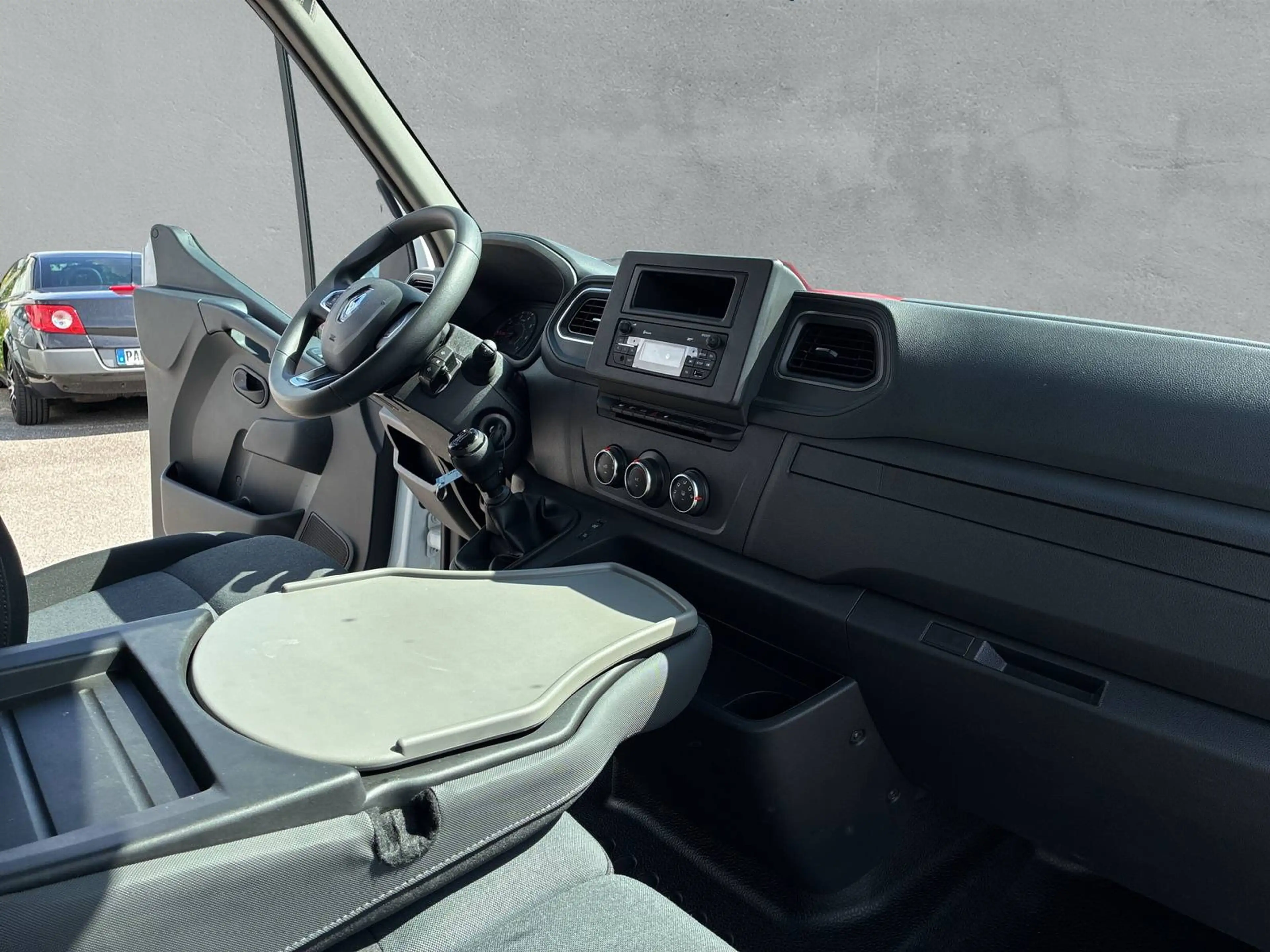 Renault Master PRITSCHE PLANE — photo 9