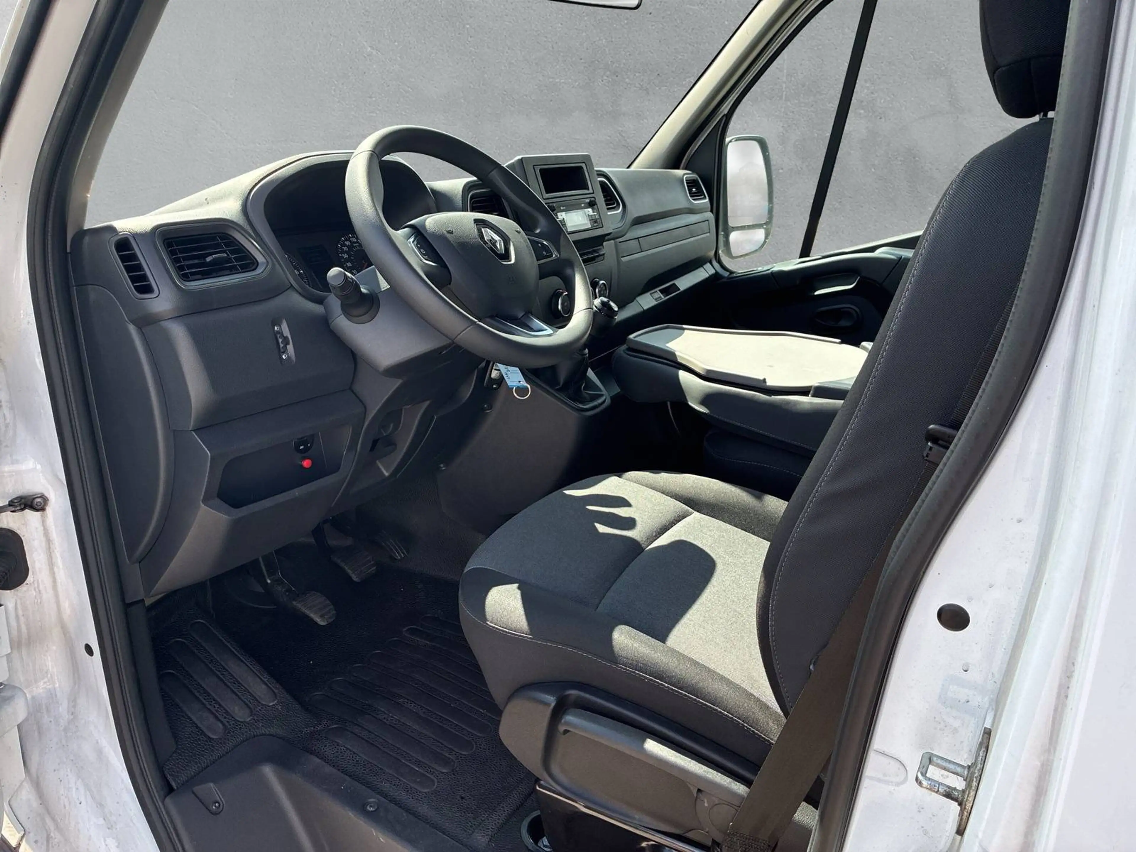 Renault Master PRITSCHE PLANE — photo 11