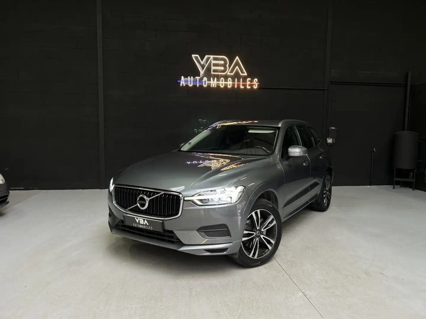 Volvo XC60 (2) D3 AdBlue 150 Business Executive Gris - 2