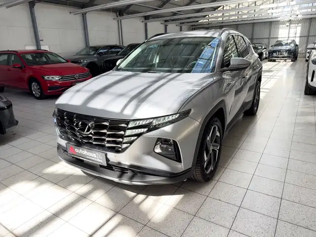 Hyundai Tucson view 3