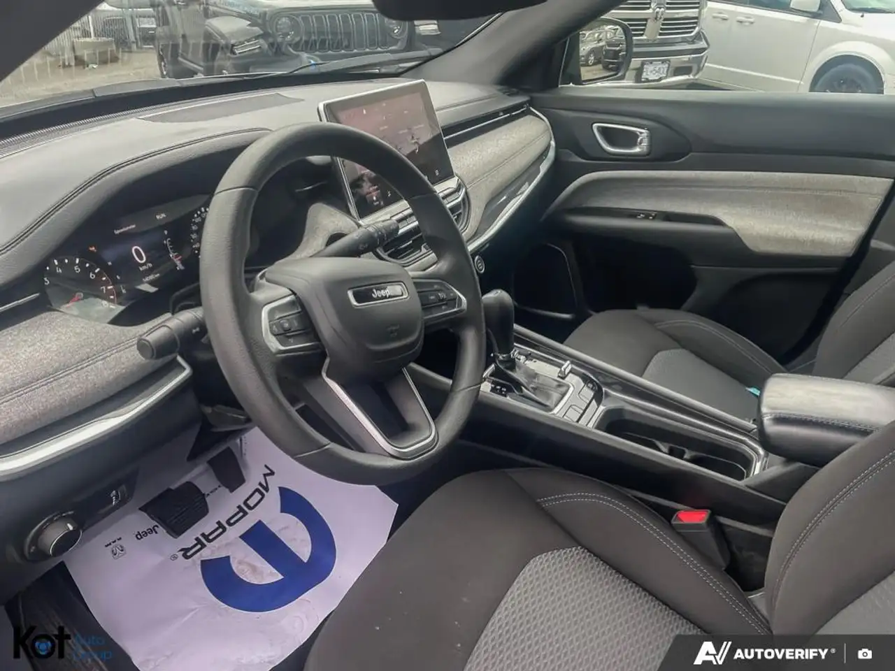 Jeep Compass снимка Jeep Compass