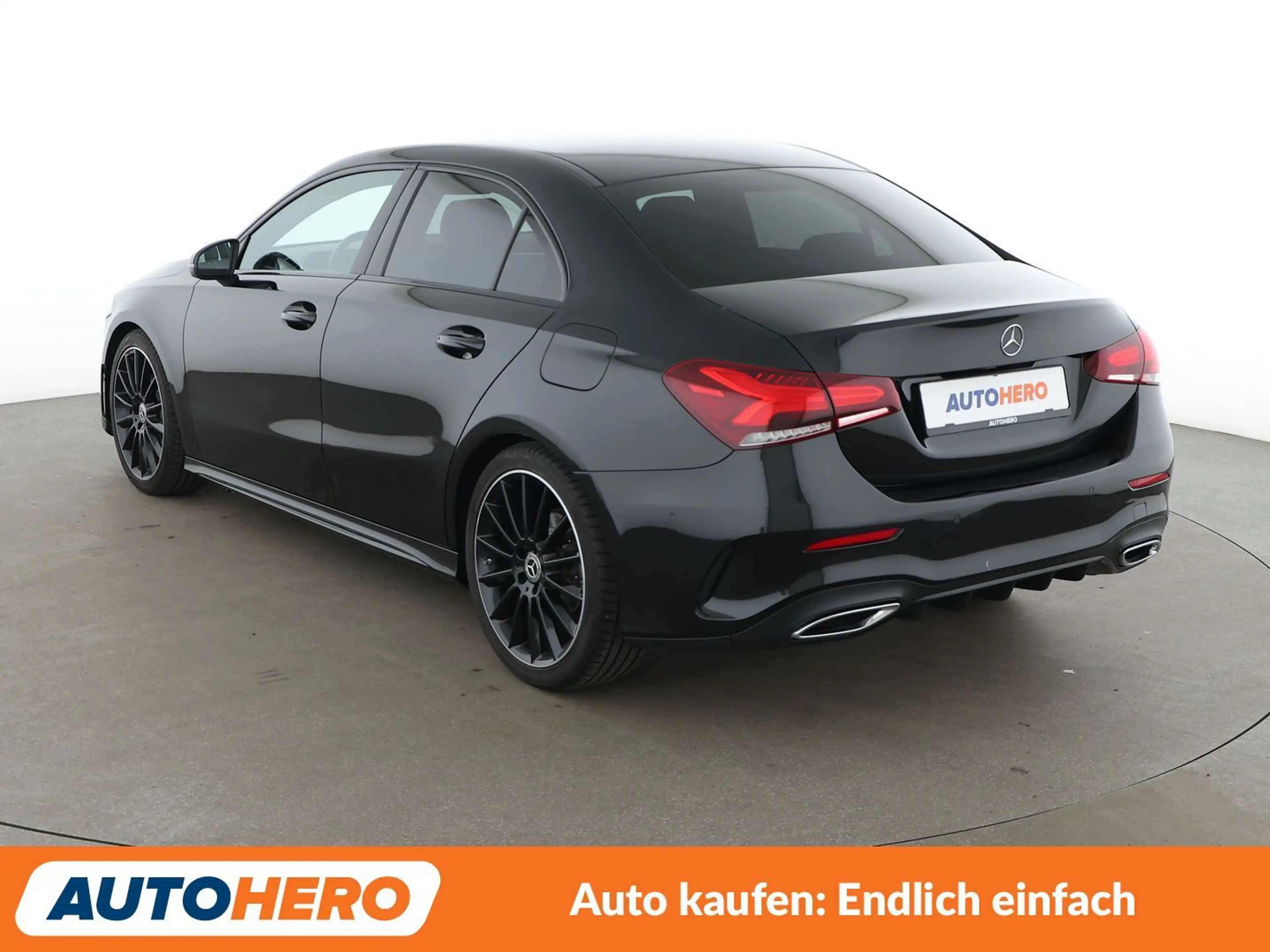 Mercedes-Benz A 180 AMG Line Aut.*LED*NAVI*TEMPO*CAM*PDC*SHZ*KLIMA* — photo 4