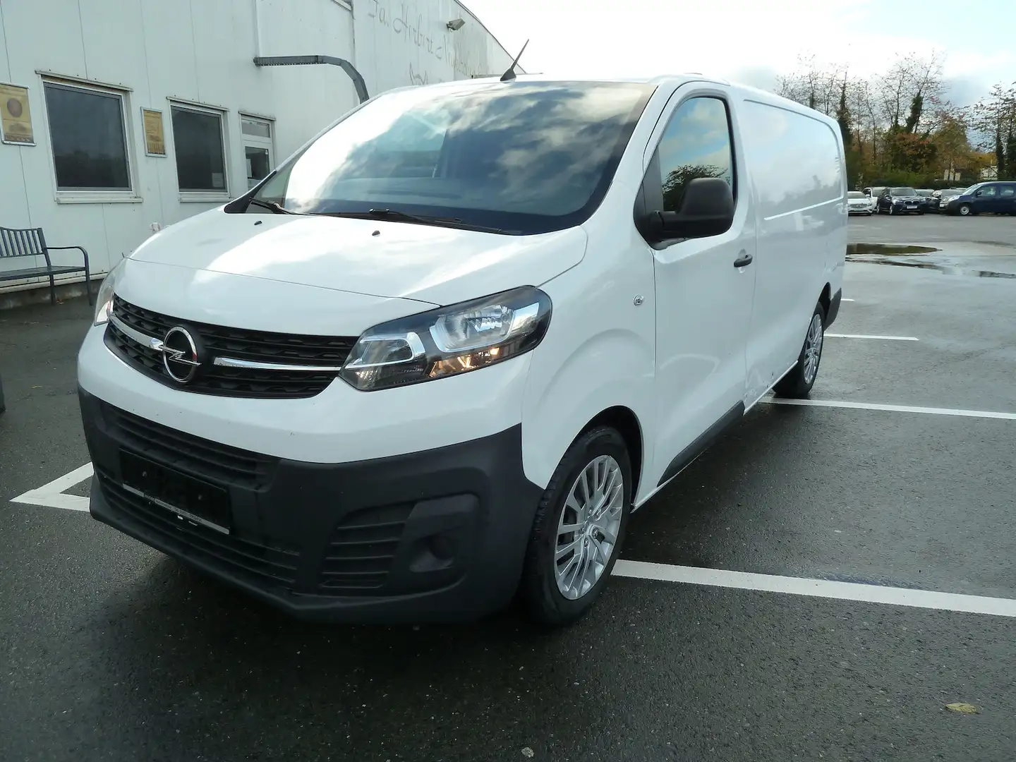 Opel Vivaro 2.0 CDTI Lang M Editon Klima Sortimoregal Weiß - 2