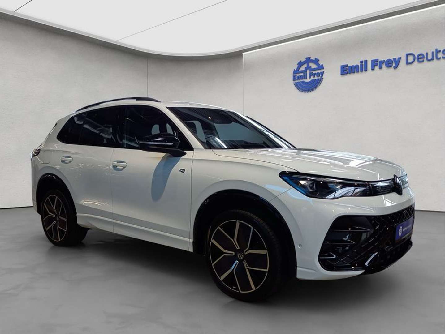 Volkswagen TIGUAN TDI 4Motion R-Line - - Joinsteer - #5