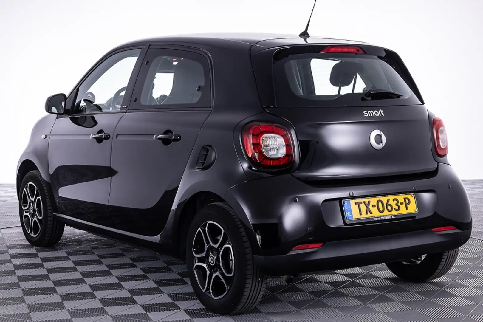 smart forFour 1.0 Business Solution | LEDER | NAVI | ECC | VELGE Zwart - 2