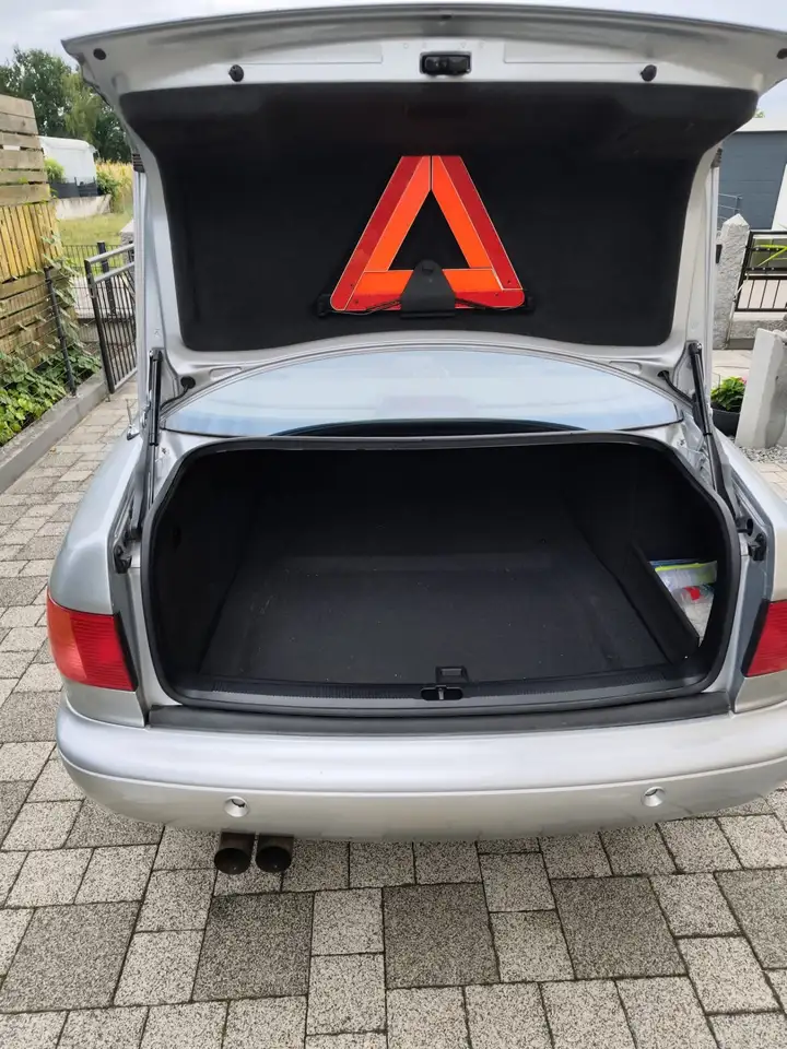 Audi A8 4.2 quattro, foto 6