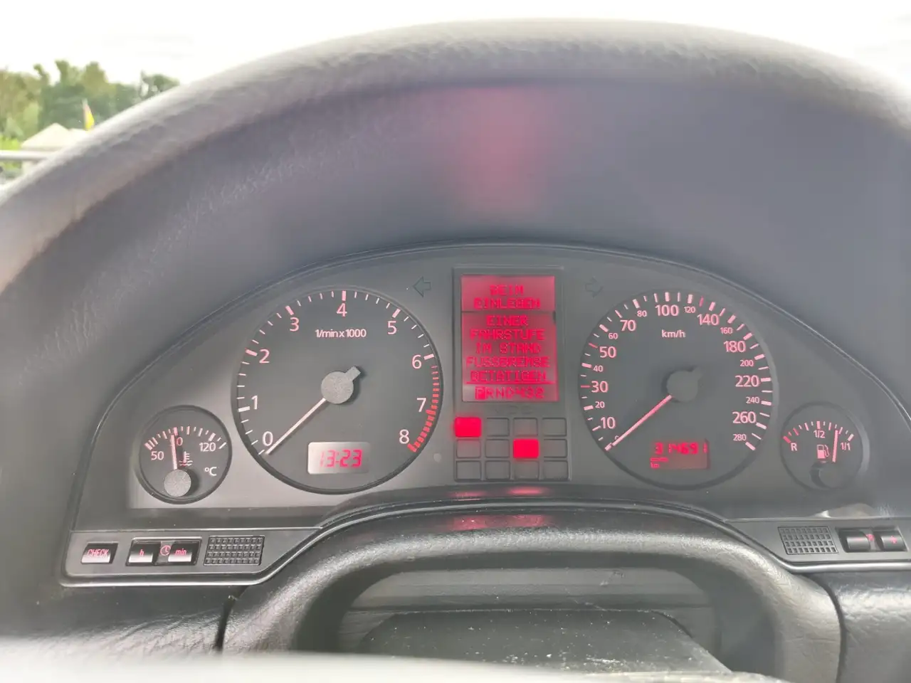 Audi A8 4.2 quattro, foto 10