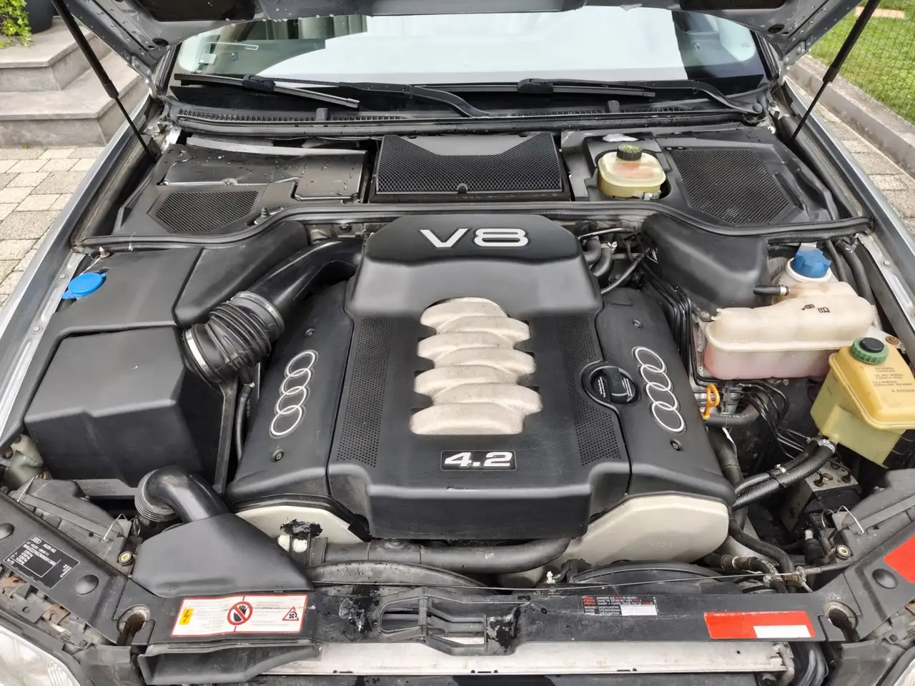 Audi A8 4.2 quattro, foto 12