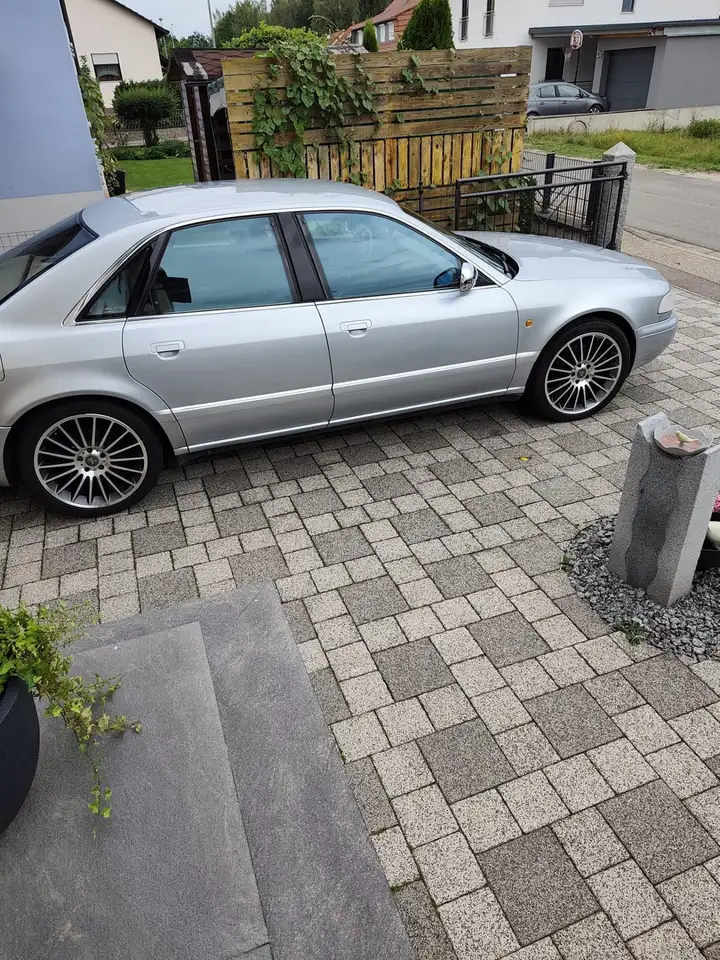 Audi A8 4.2 quattro, foto 2