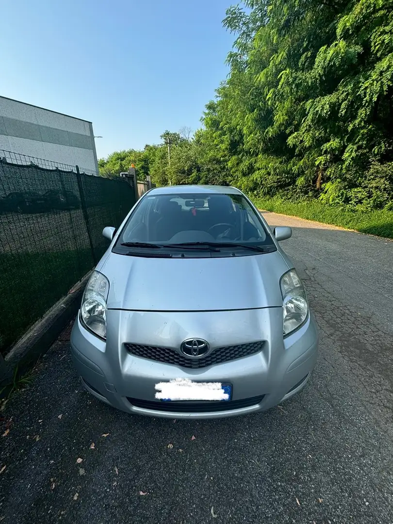 Toyota Yaris 5p 1.0 Sol - 1