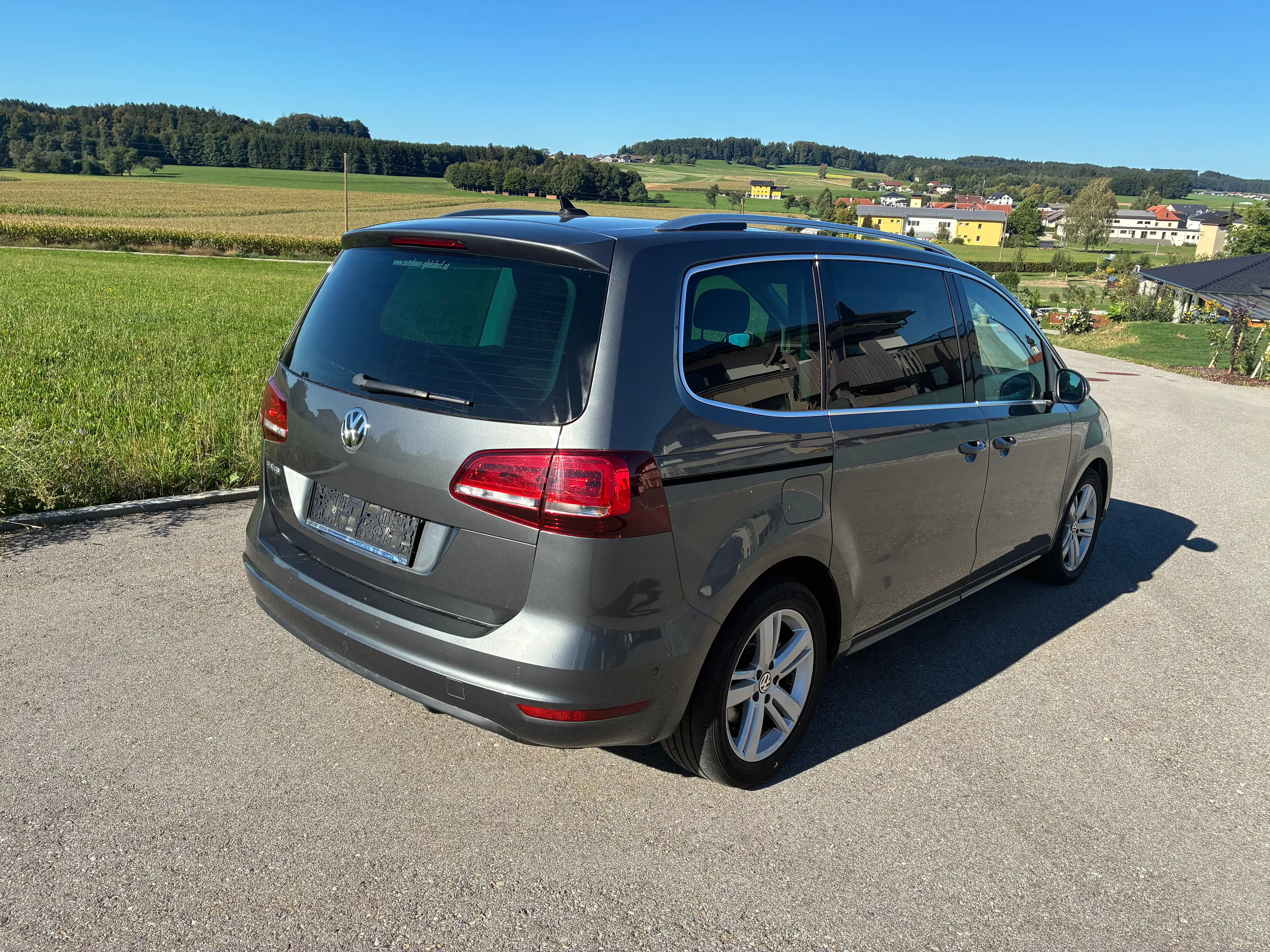 Volkswagen Sharan Comfortline — photo 3