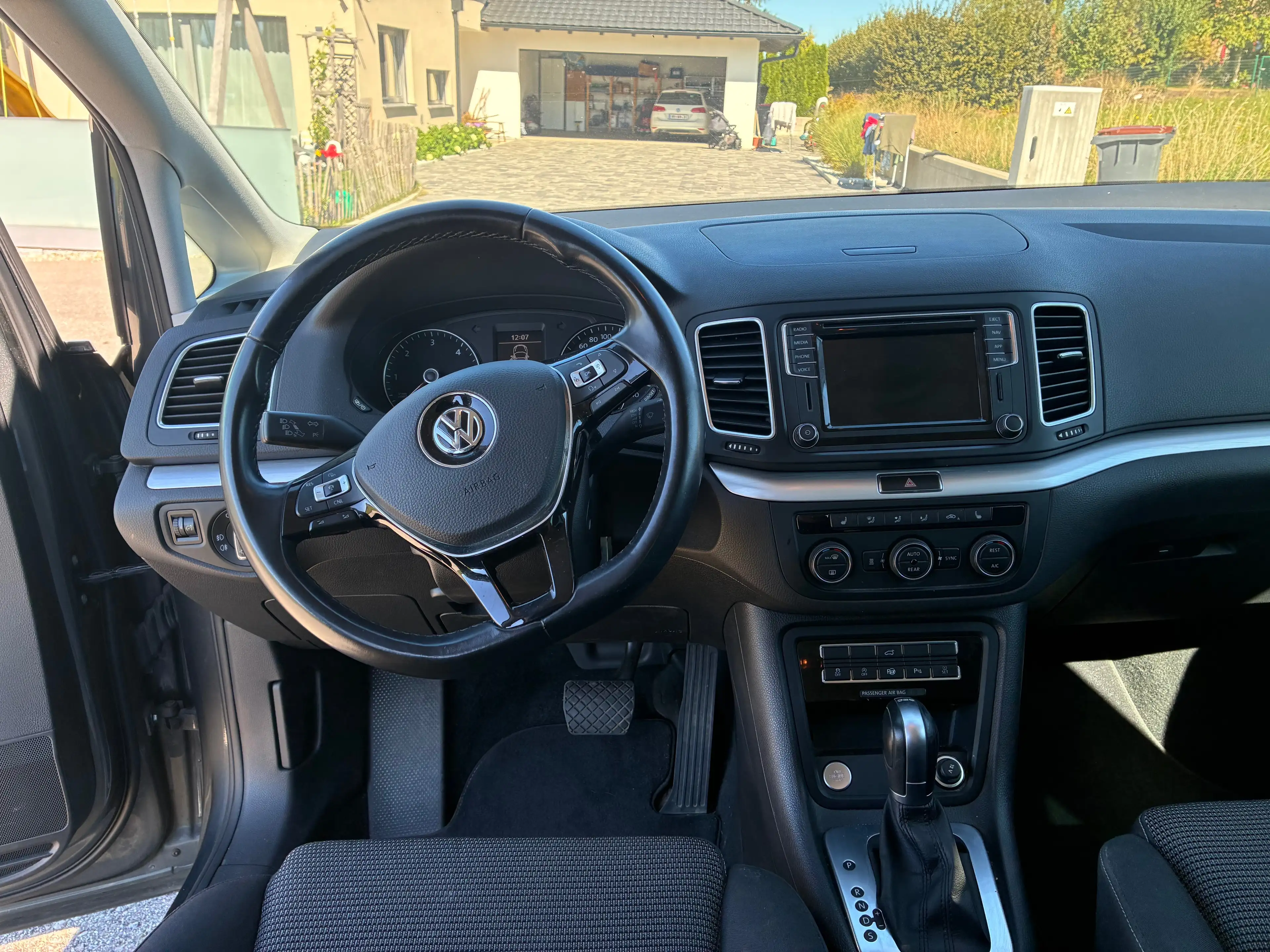 Volkswagen Sharan Comfortline — photo 12