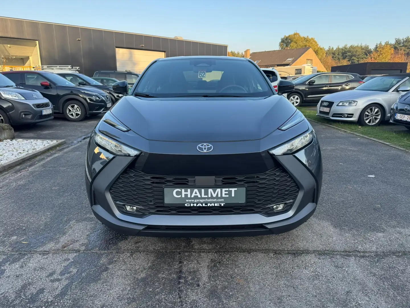 Toyota C-HR 1.8 HYBRID CVT DYNAMIC / CARPLAY / 0KM Gris - 2