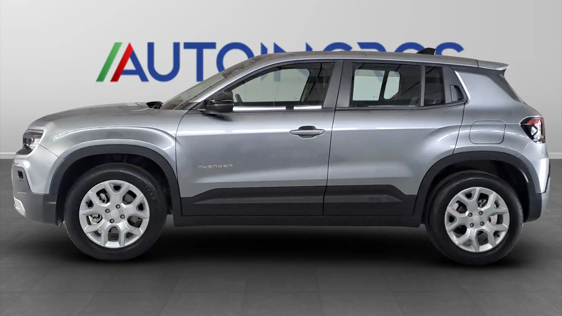 Jeep Avenger 1.2 Turbo e-Hybrid Altitude Grijs - 2