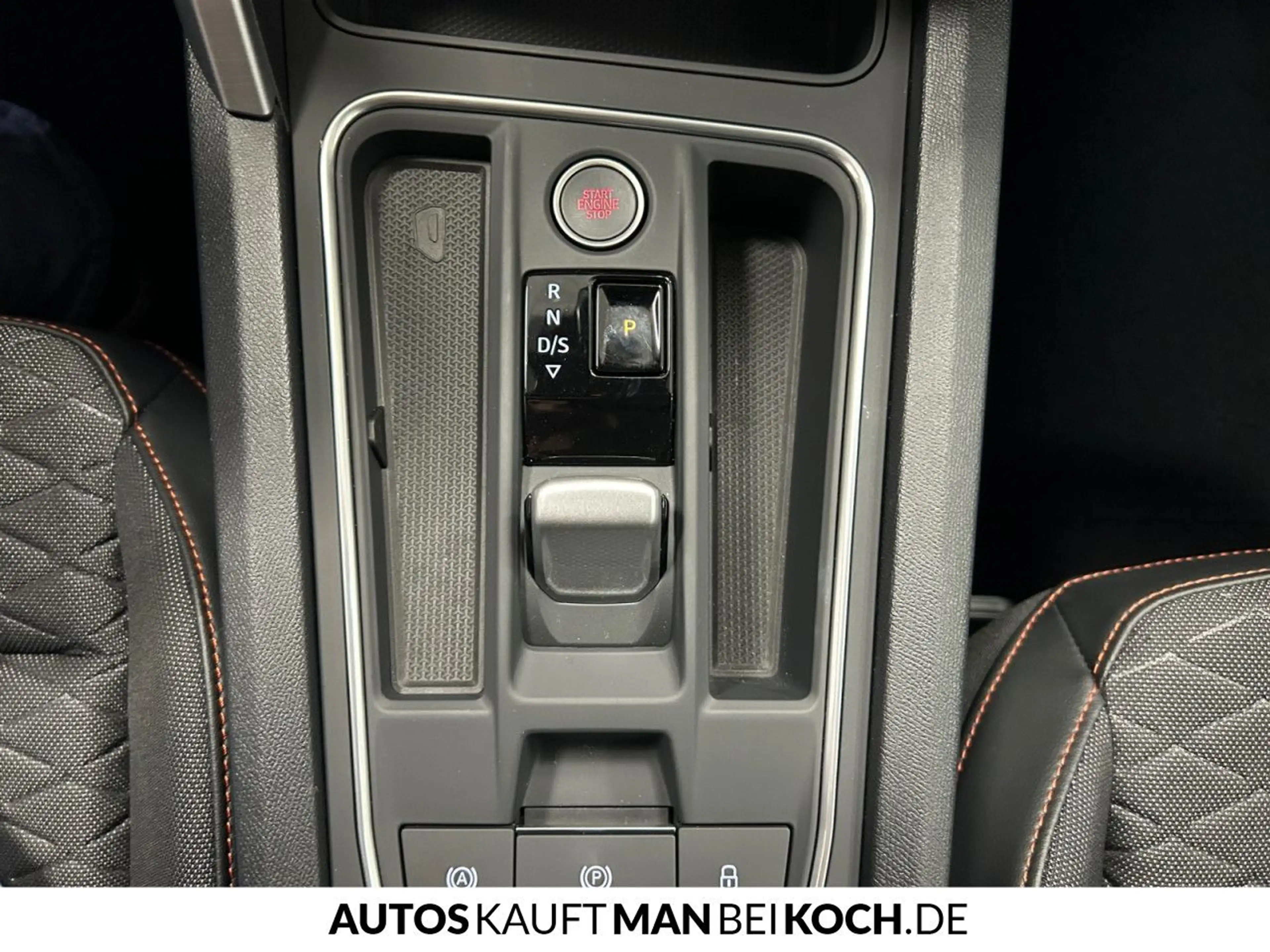 SEAT Leon Sportstourer FR 2.0 TDI DSG TOTWINKEL NAVI SH — photo 11