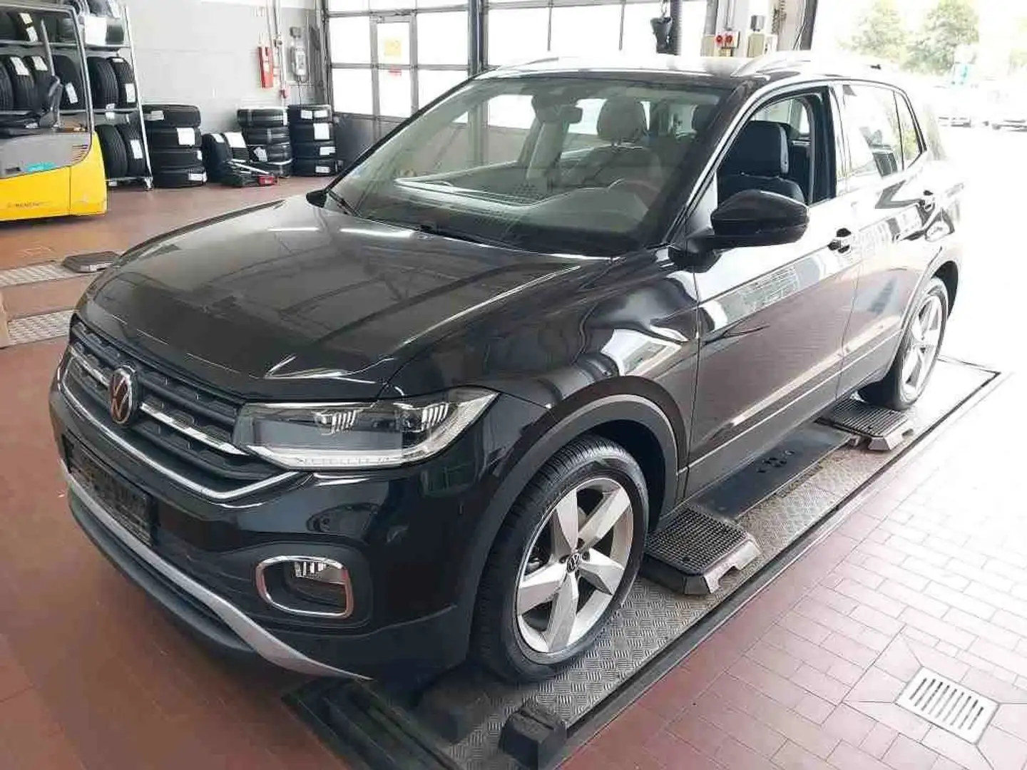 Volkswagen T-Cross STYLE 110PS TSI DSG ACC+KAMERA+LED+NAVI+APP+DIGI+1 Schwarz - 2