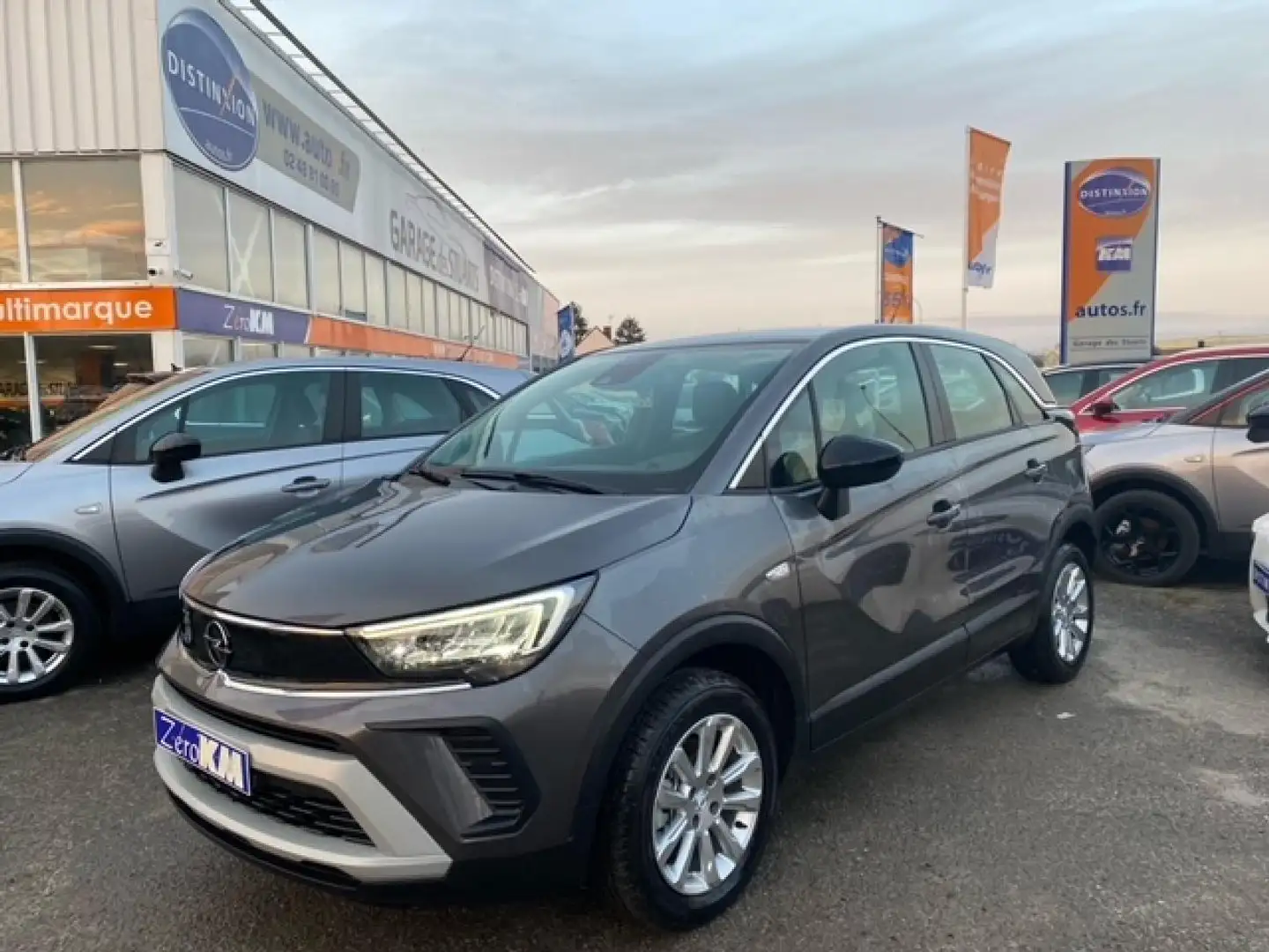 Opel Crossland 1.2i Turbo - 110 - S\u0026S  X Elégance Gris - 1