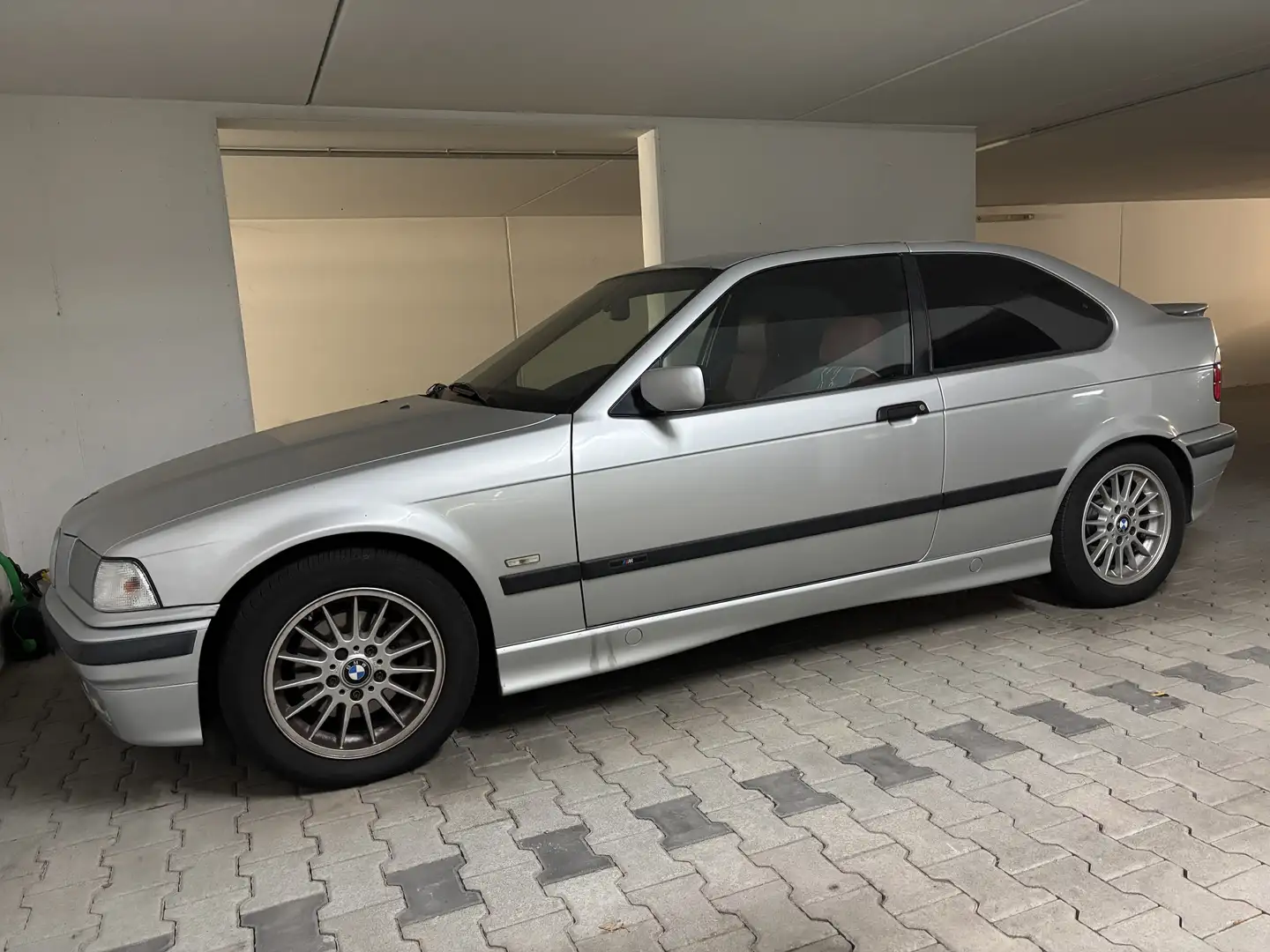 BMW 323 323ti Compact  M Sportpaket Exclusive Edition Argento - 1