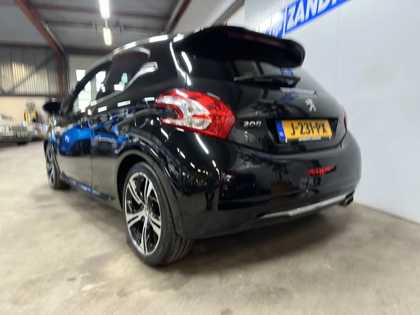 Peugeot 208 1.6 THP GTi Black - 2