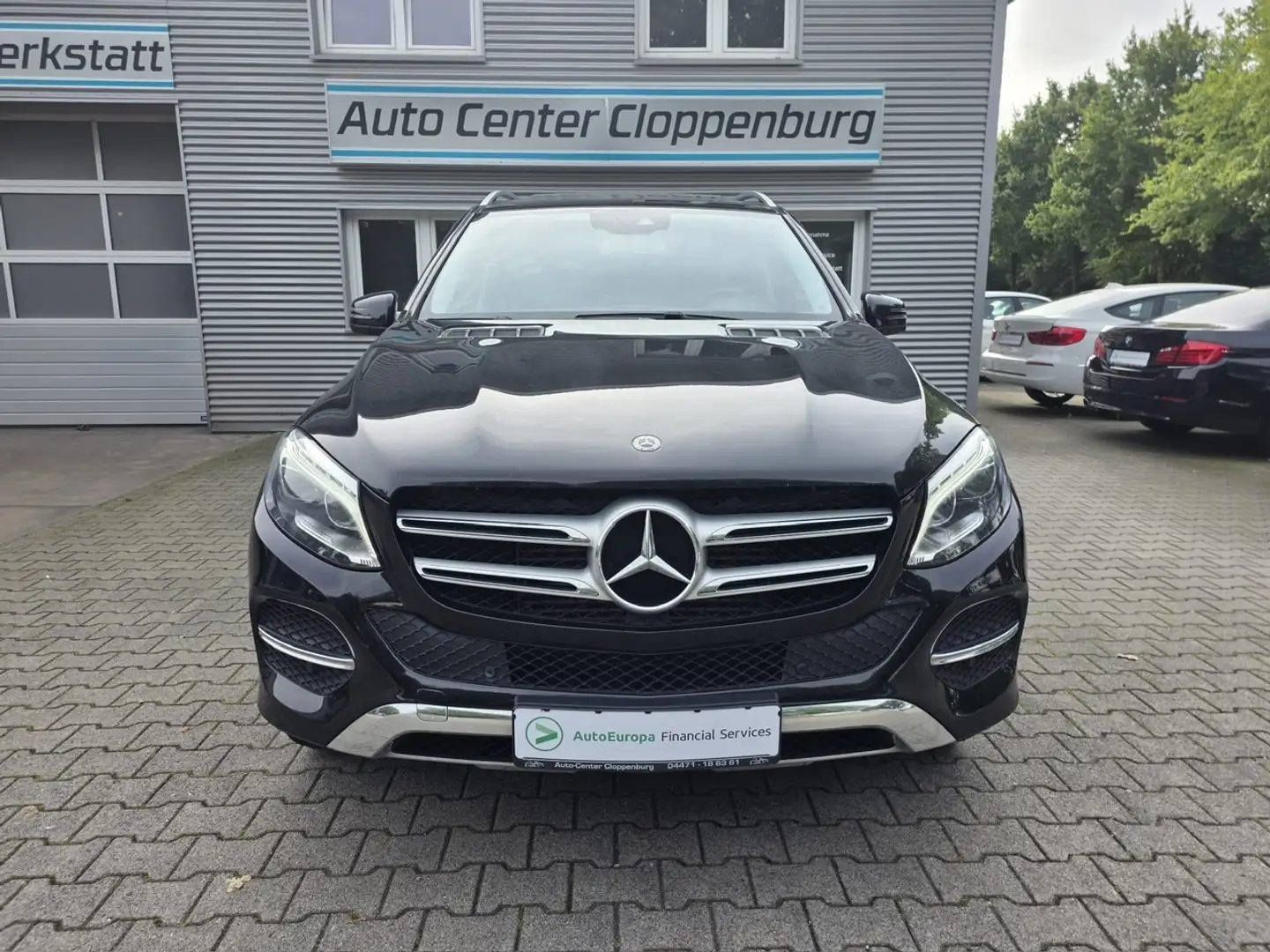 Mercedes-Benz GLE 350 d 4Matic 9G-TRONIC Exclusive Schwarz - 2