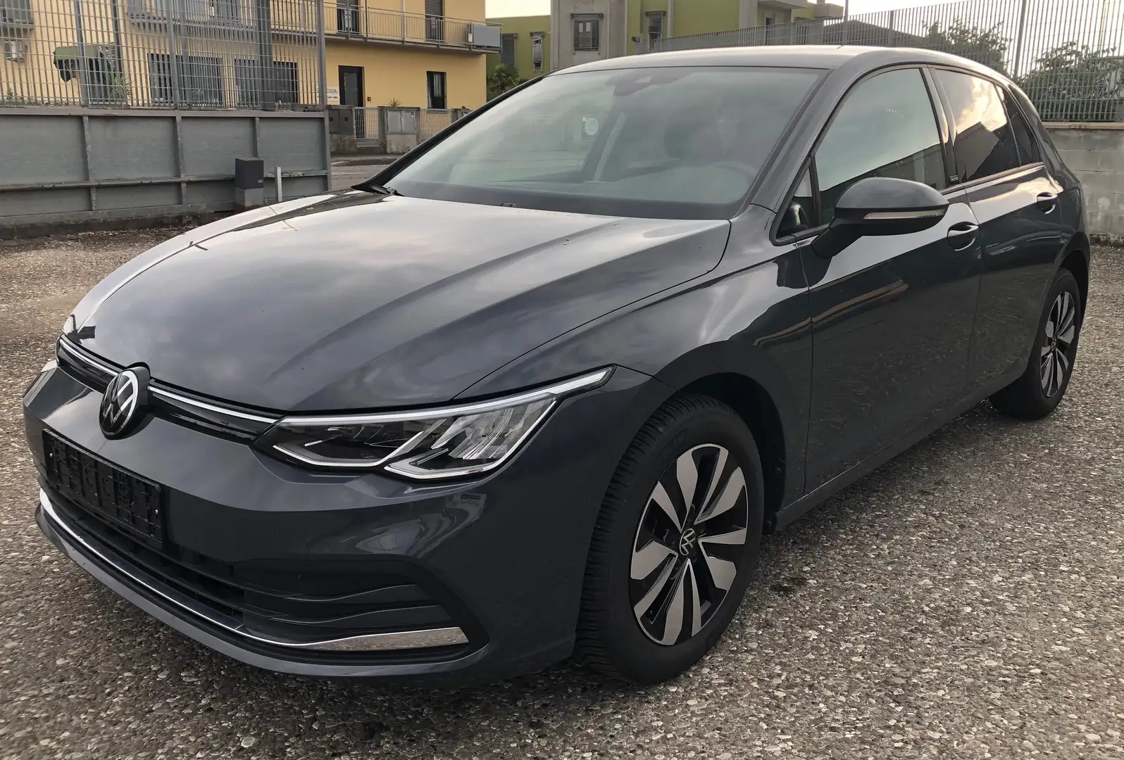 Volkswagen Golf 2.0 TDI Life MOVE Fari Led Navi Virtual C.L. 16” Grigio - 1