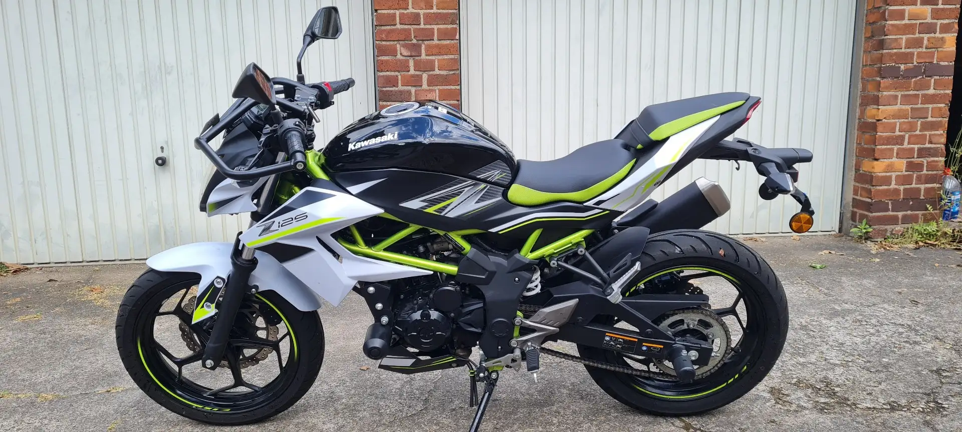 Kawasaki Z 125 Schwarz - 1