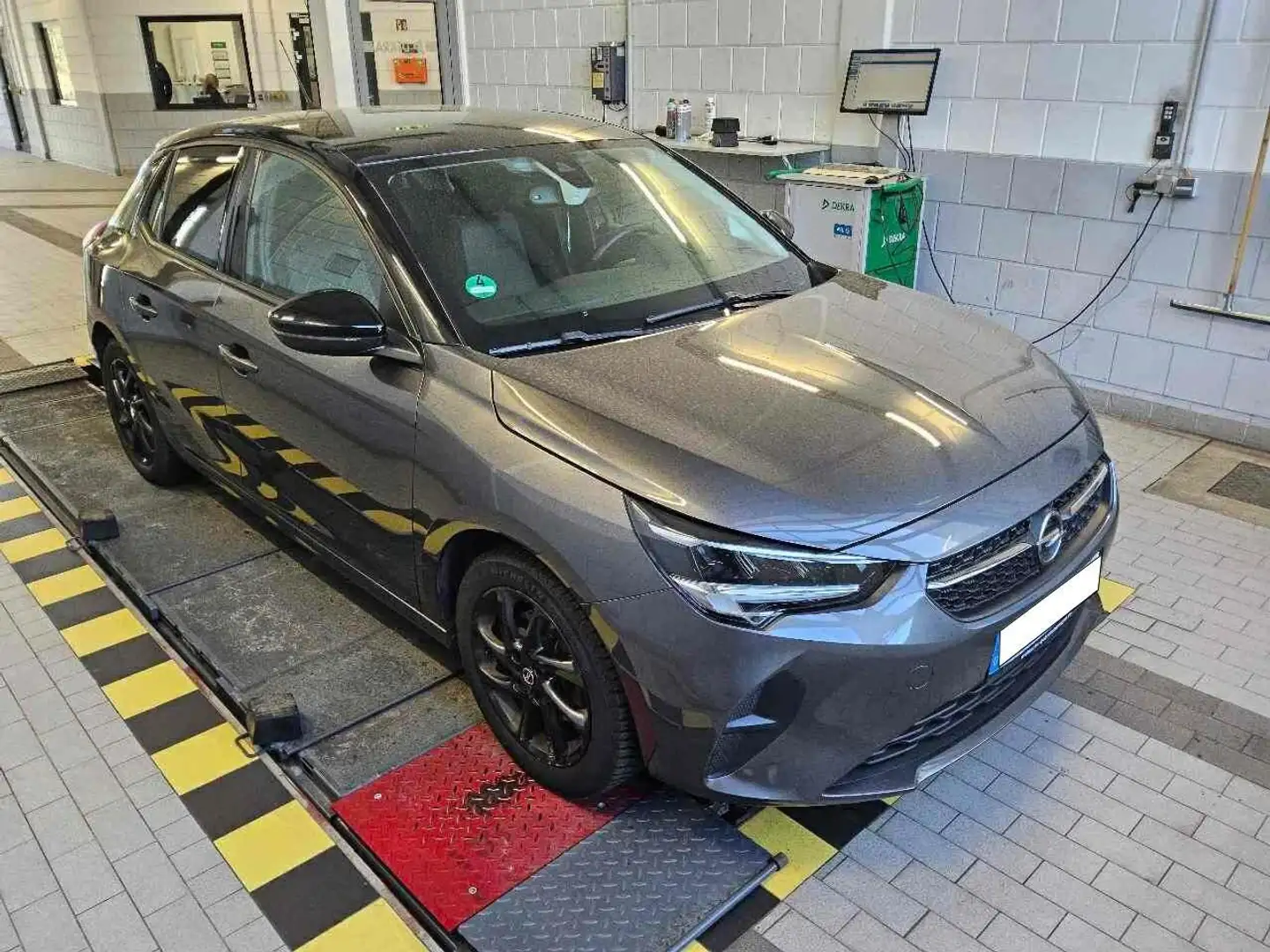 Opel Corsa F Edition 1.2t LED Kamera Alu NAvi Sitzhzg Gris - 2