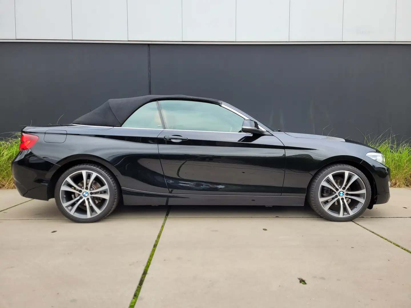 BMW 218 iA*CABRIO*AUT.*LEDER*NAVI*HARMAN KARDON*FULL LED* Noir - 2