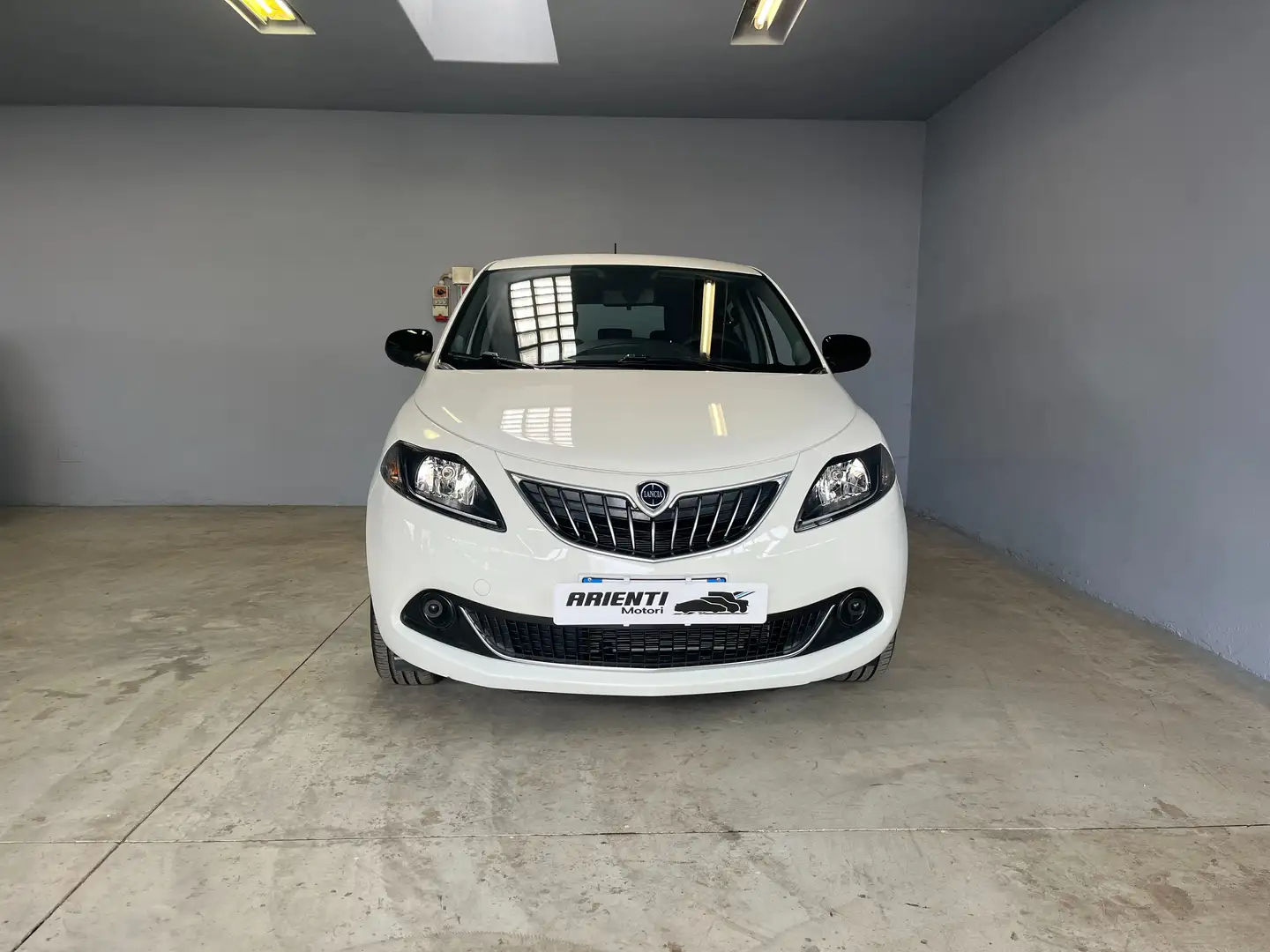 Lancia Ypsilon 1.0cc HYBRID GOLD PLUS - PREZZO REALE! Blanc - 2