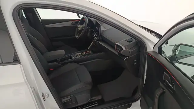 Cupra Leon view 10