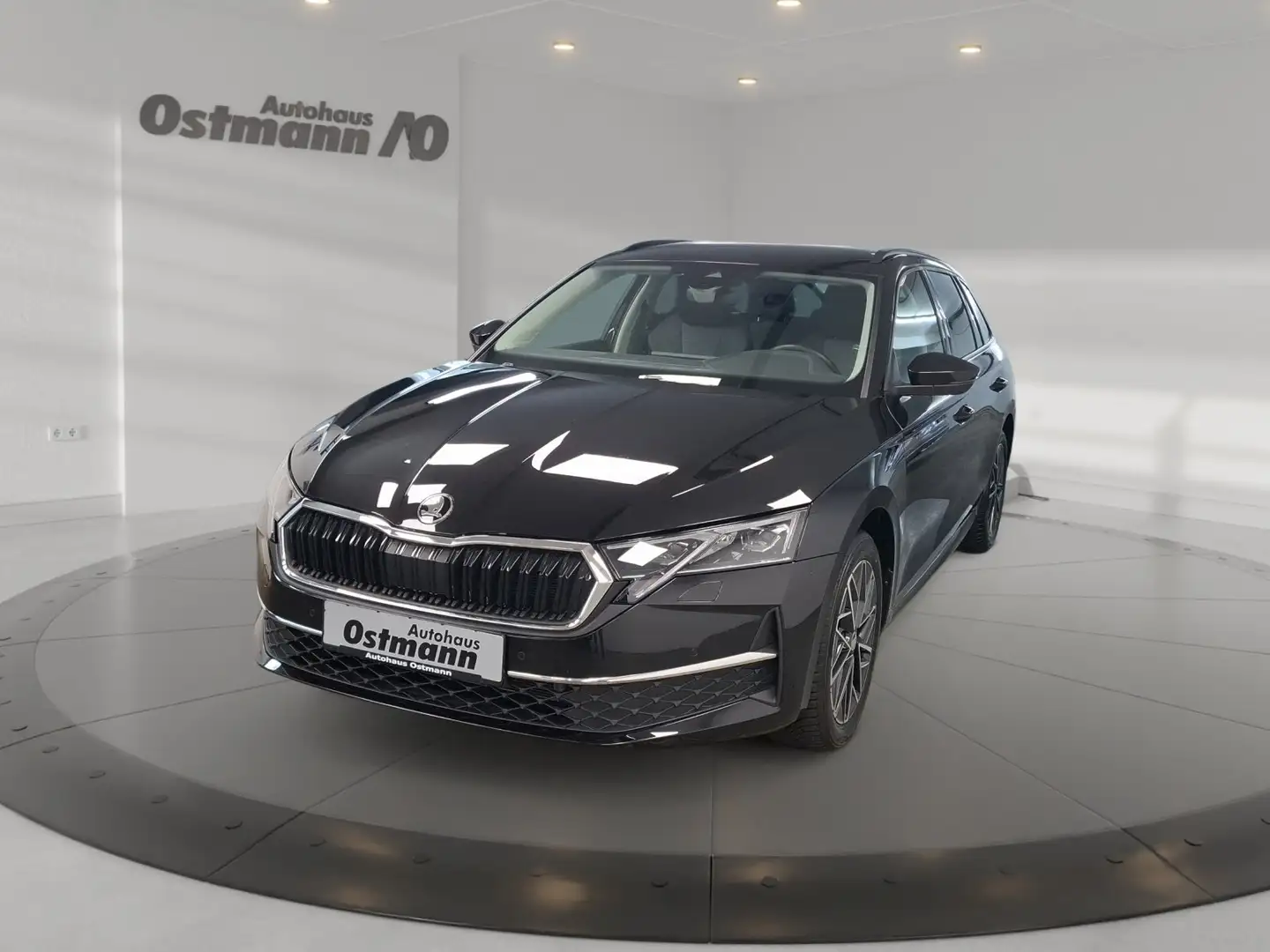 Skoda Octavia Combi 1.5 TSI Selection RFK LED ACC Navi Schwarz - 2