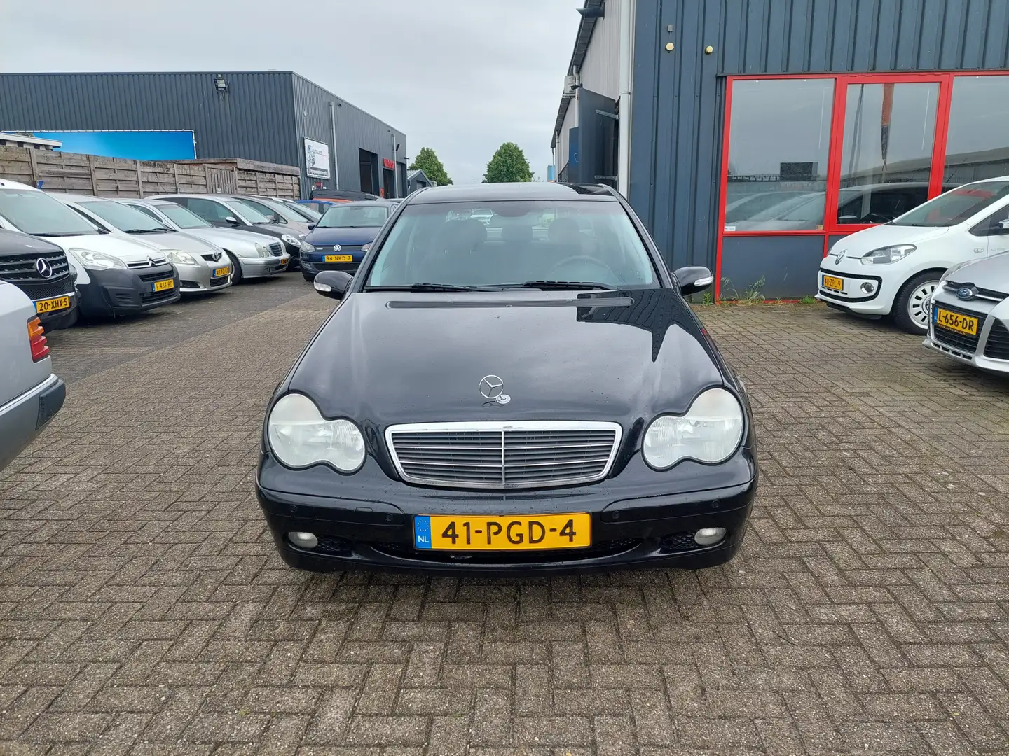 Mercedes-Benz C 200 CDI Classic Fekete - 2