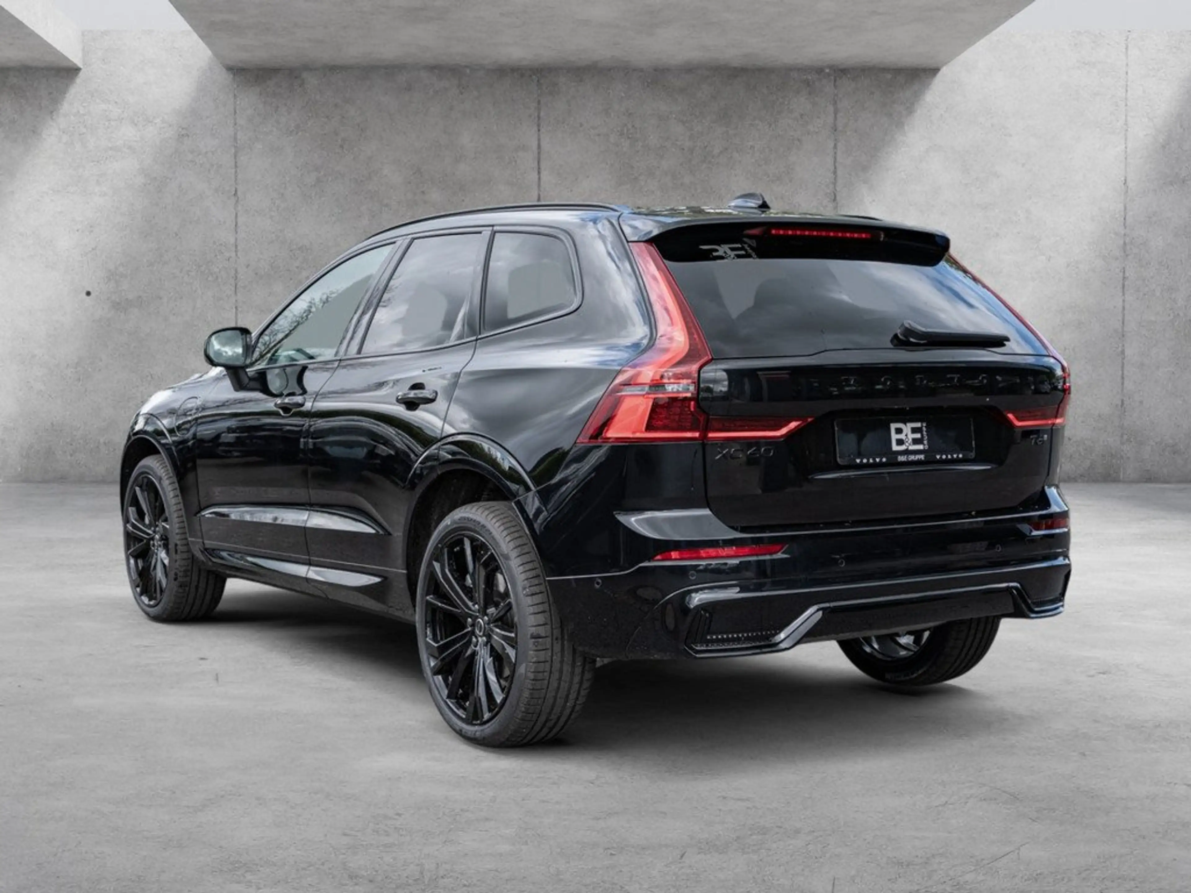 Volvo XC60 T6 Ultra Black Edition AWD — photo 5