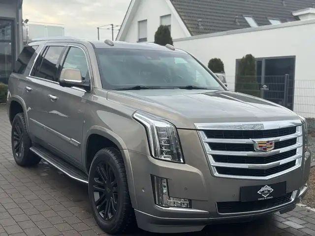 Cadillac Escalade GMT K2XL Premium Luxury/360/HuD/Luft/DE